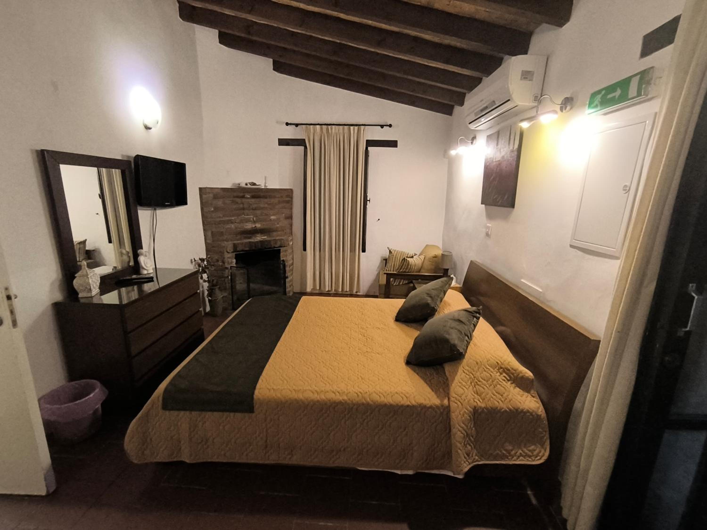 Studio (2 Adults) - Photo 22