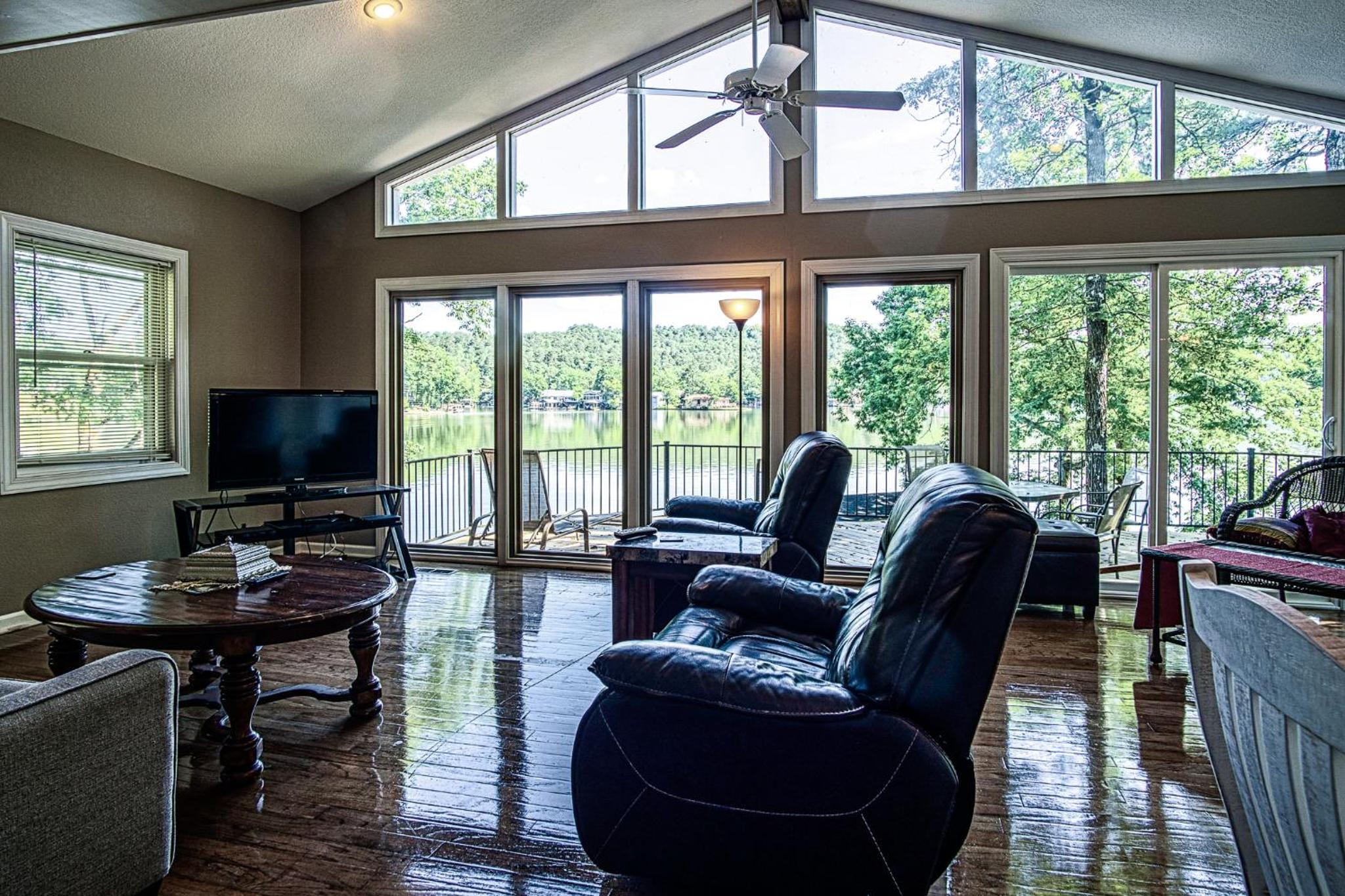 Three-Bedroom House photo 1