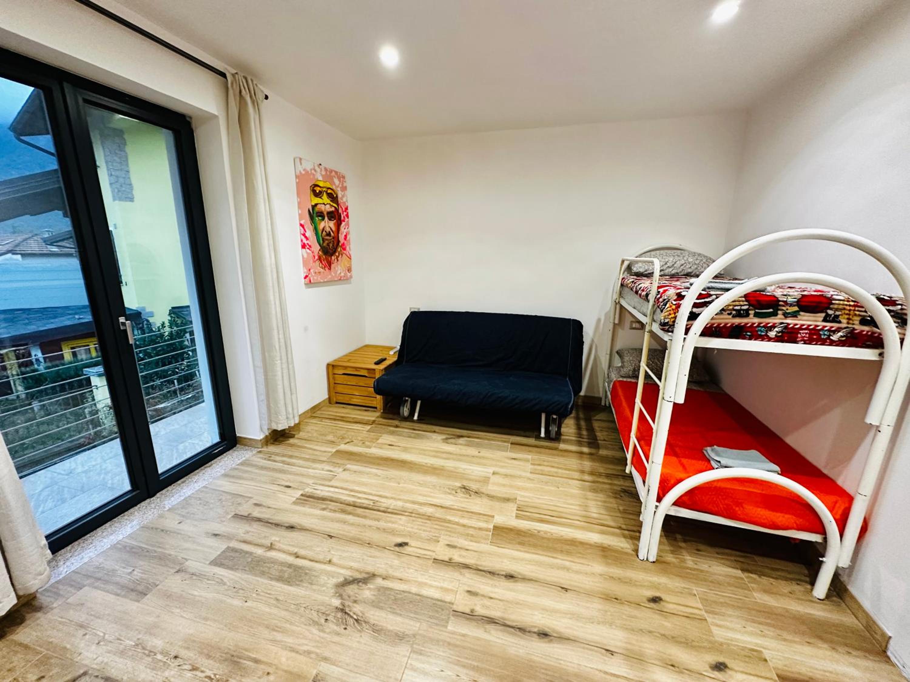 Two-Bedroom Apartment with Mountain View photo 1