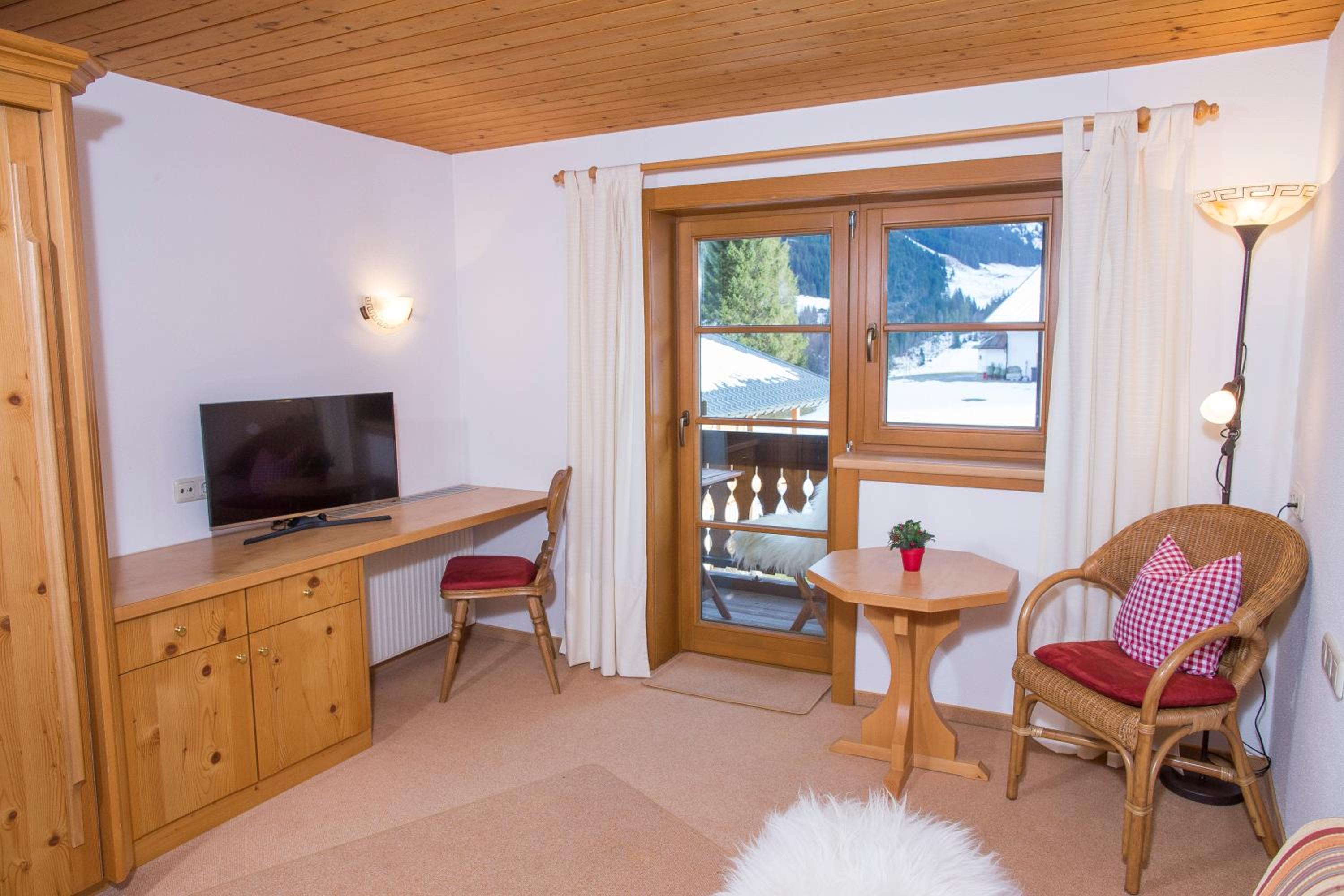 Suite with Balcony photo 3