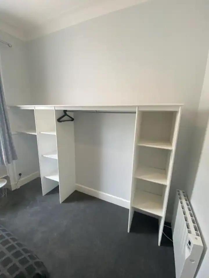 Three-Bedroom Apartment photo 2