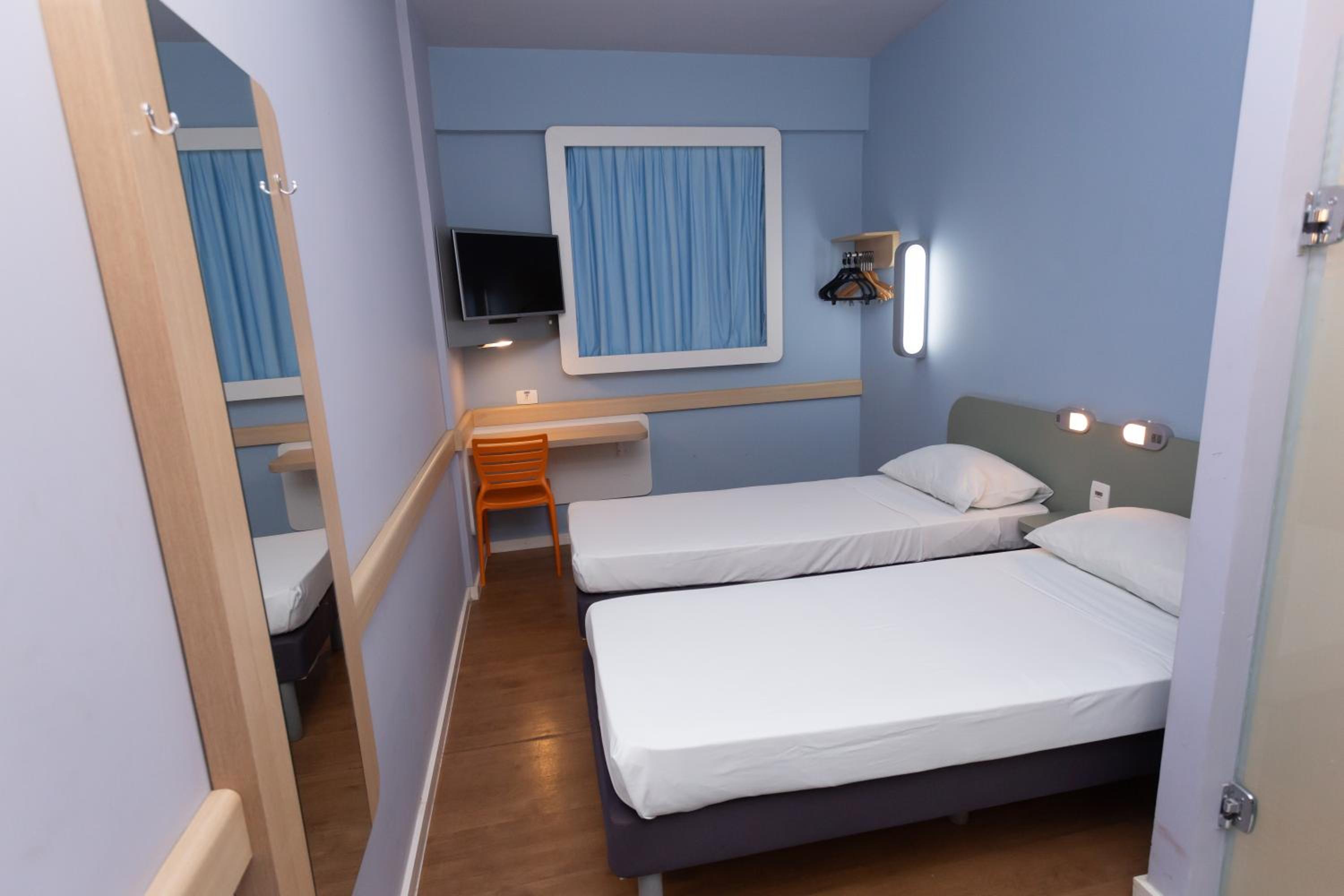 Standard Apartment with One Double Bed - Photo 11