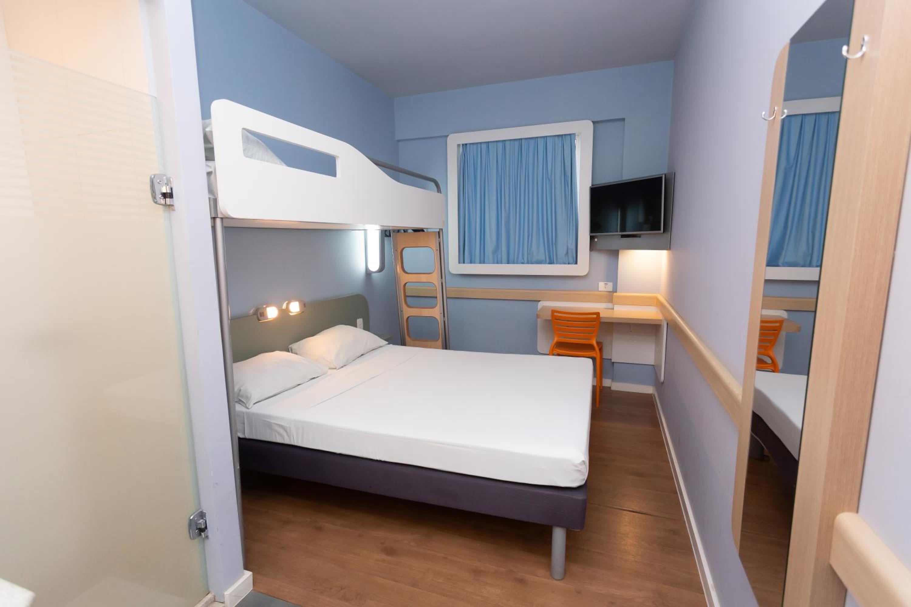 Standard Apartment with One Double Bed - Photo 1