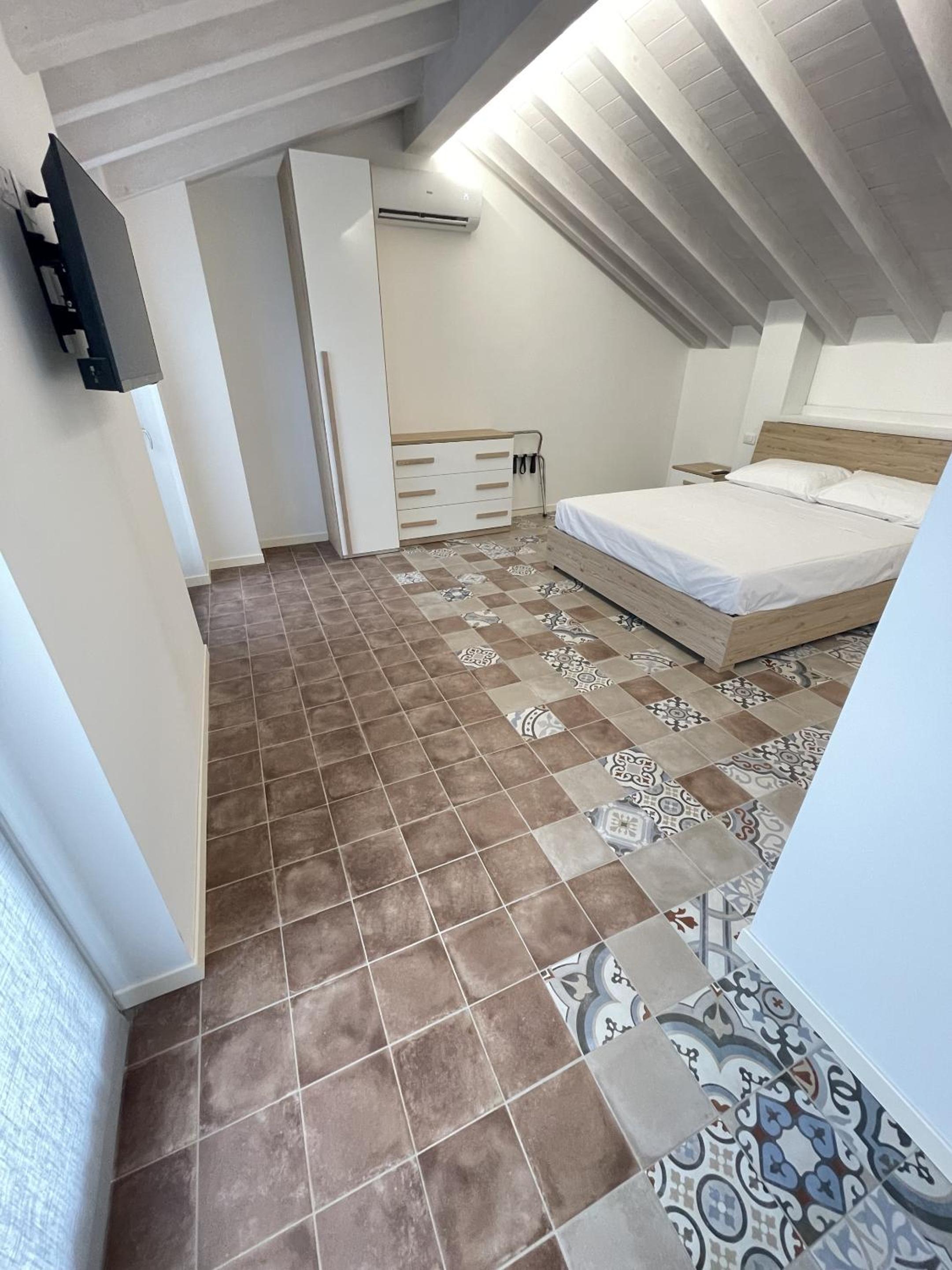 Superior One-Bedroom Apartment with Balcony photo 3