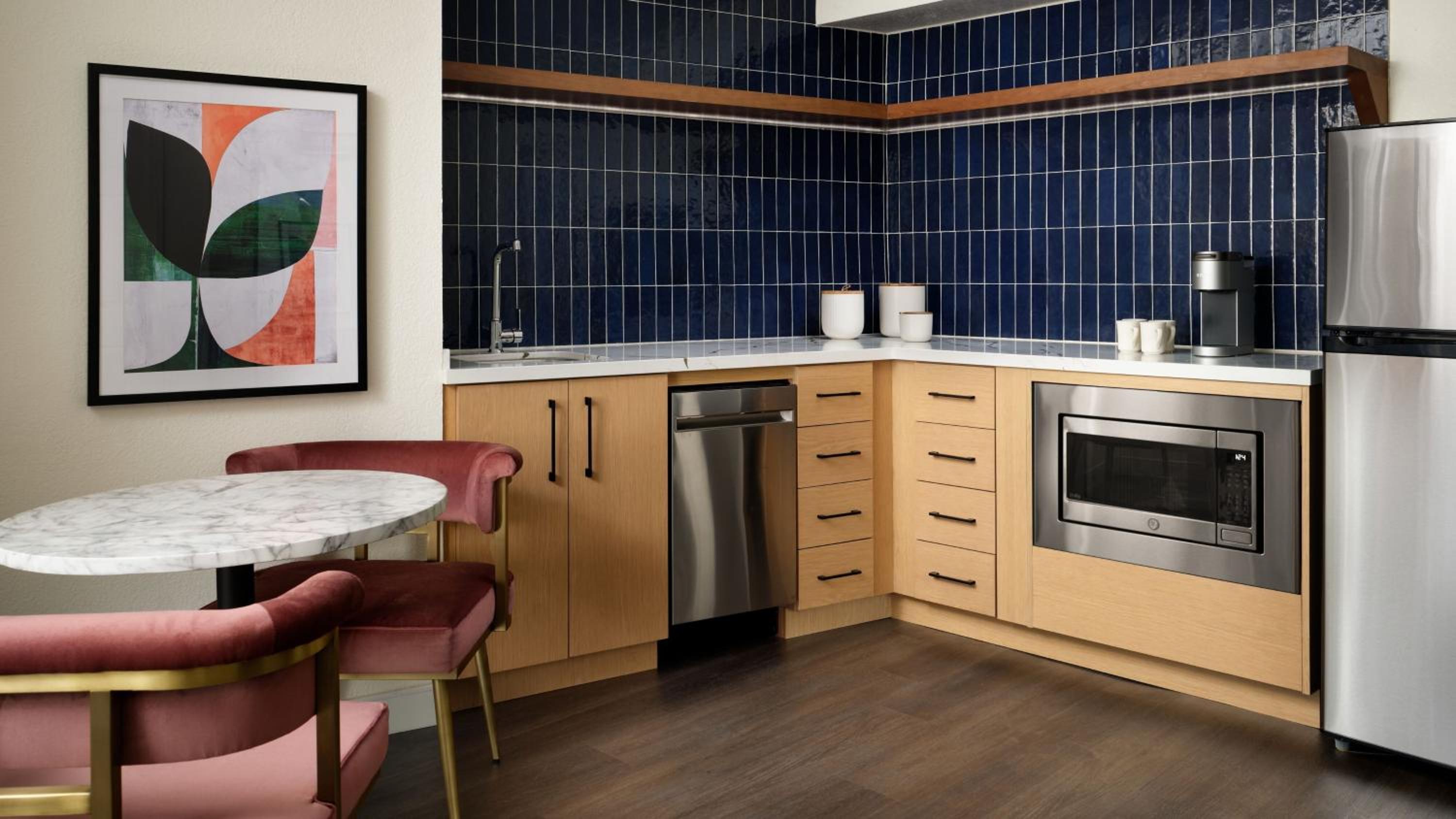 Two-Bedroom King/Queen Suite