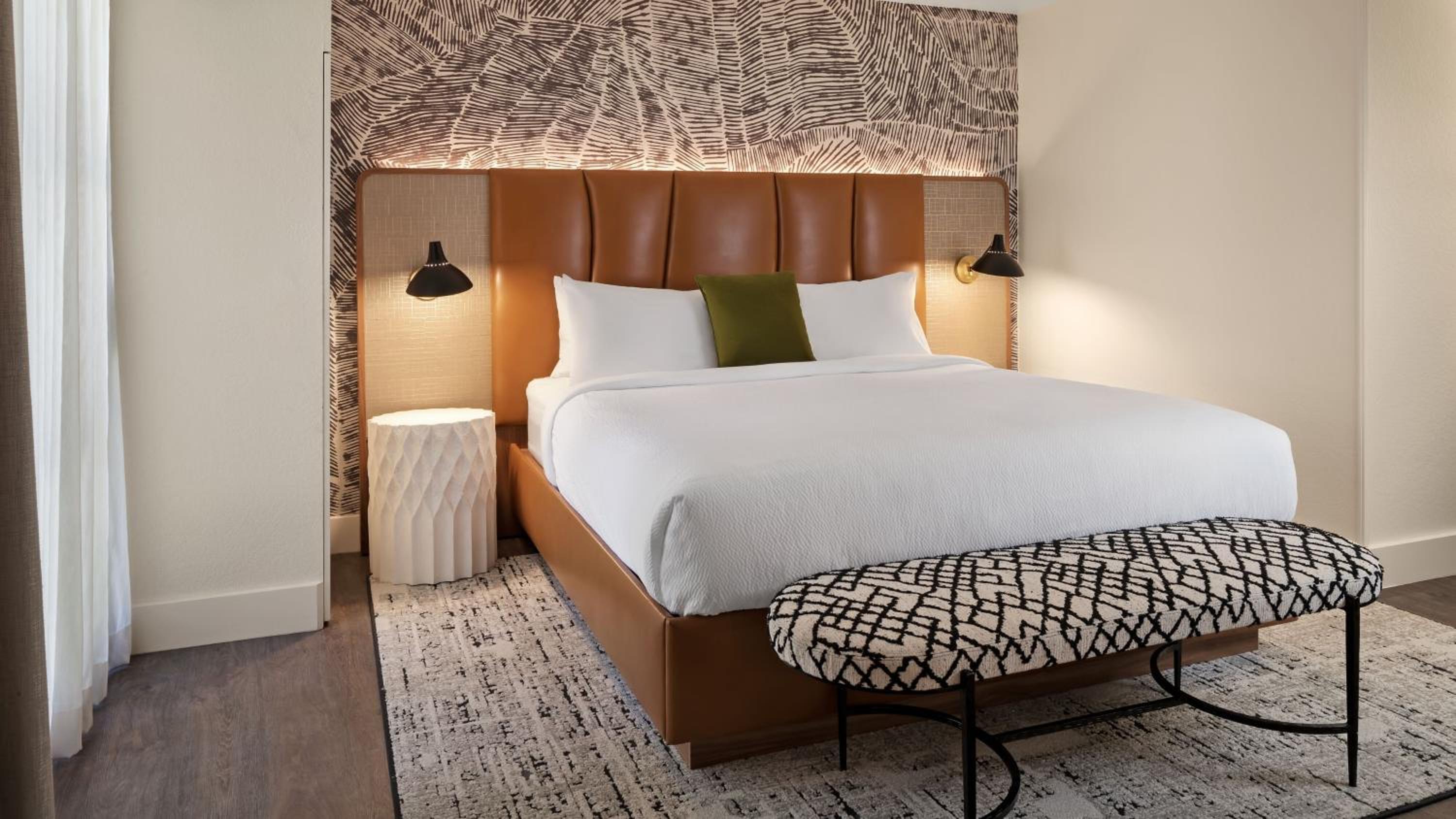 Two-Bedroom King/Queen Suite