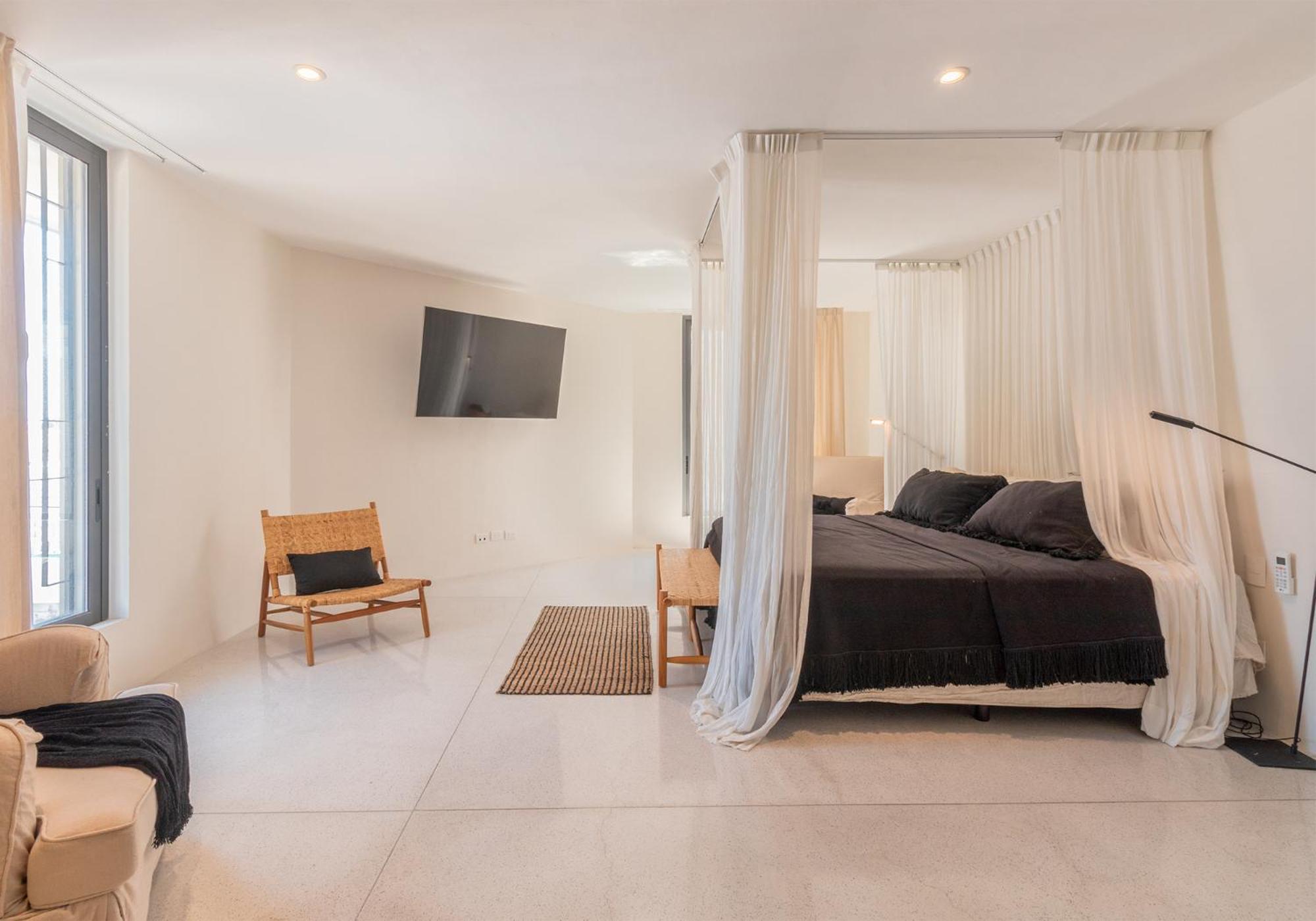 Penthouse Apartment