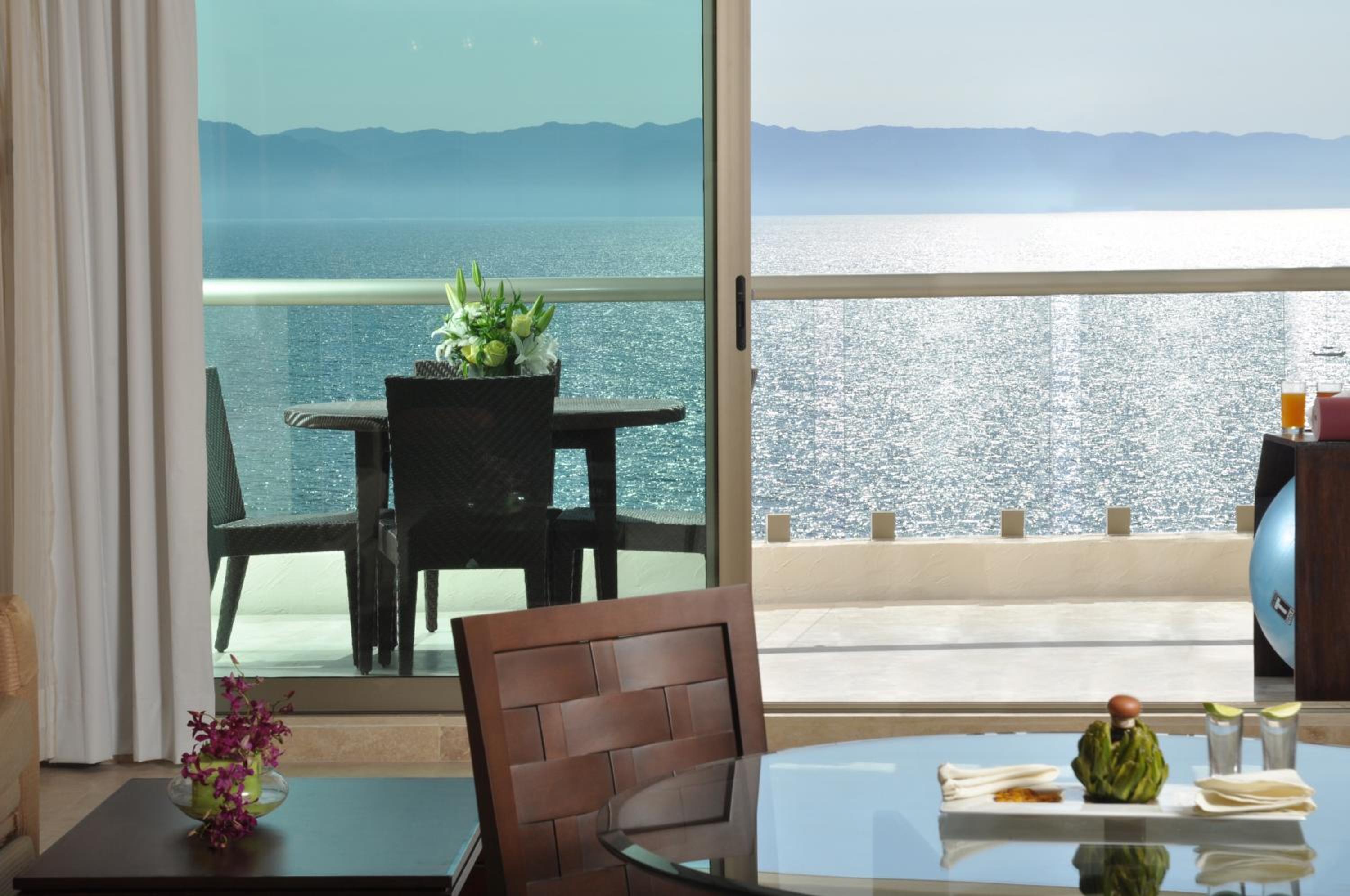 SUITE CON JACUZZI OCEANFRONT - Photo 4