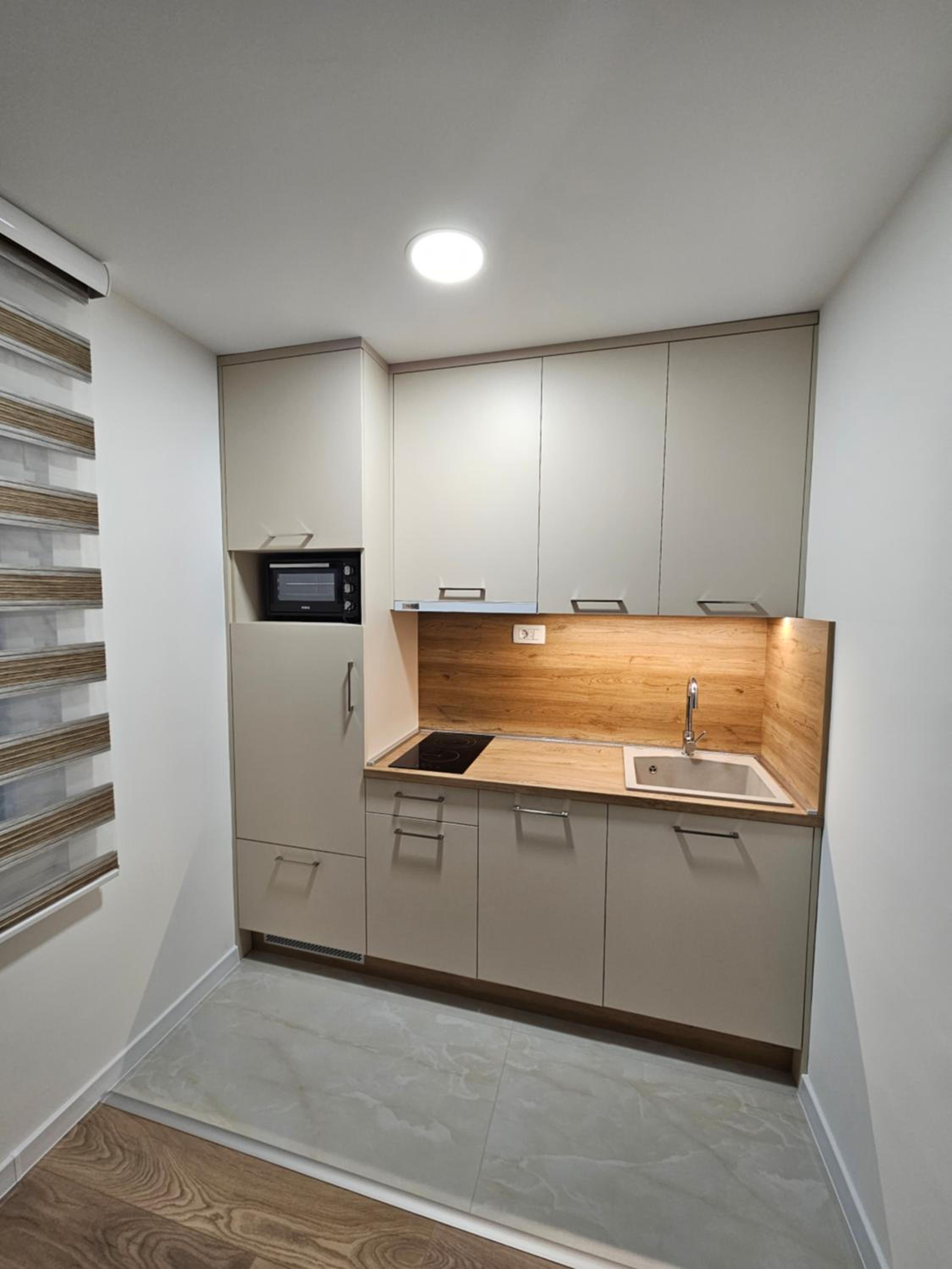 One-Bedroom Apartment photo 2