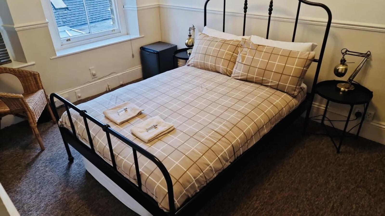 Double Room with Private Bathroom photo 2