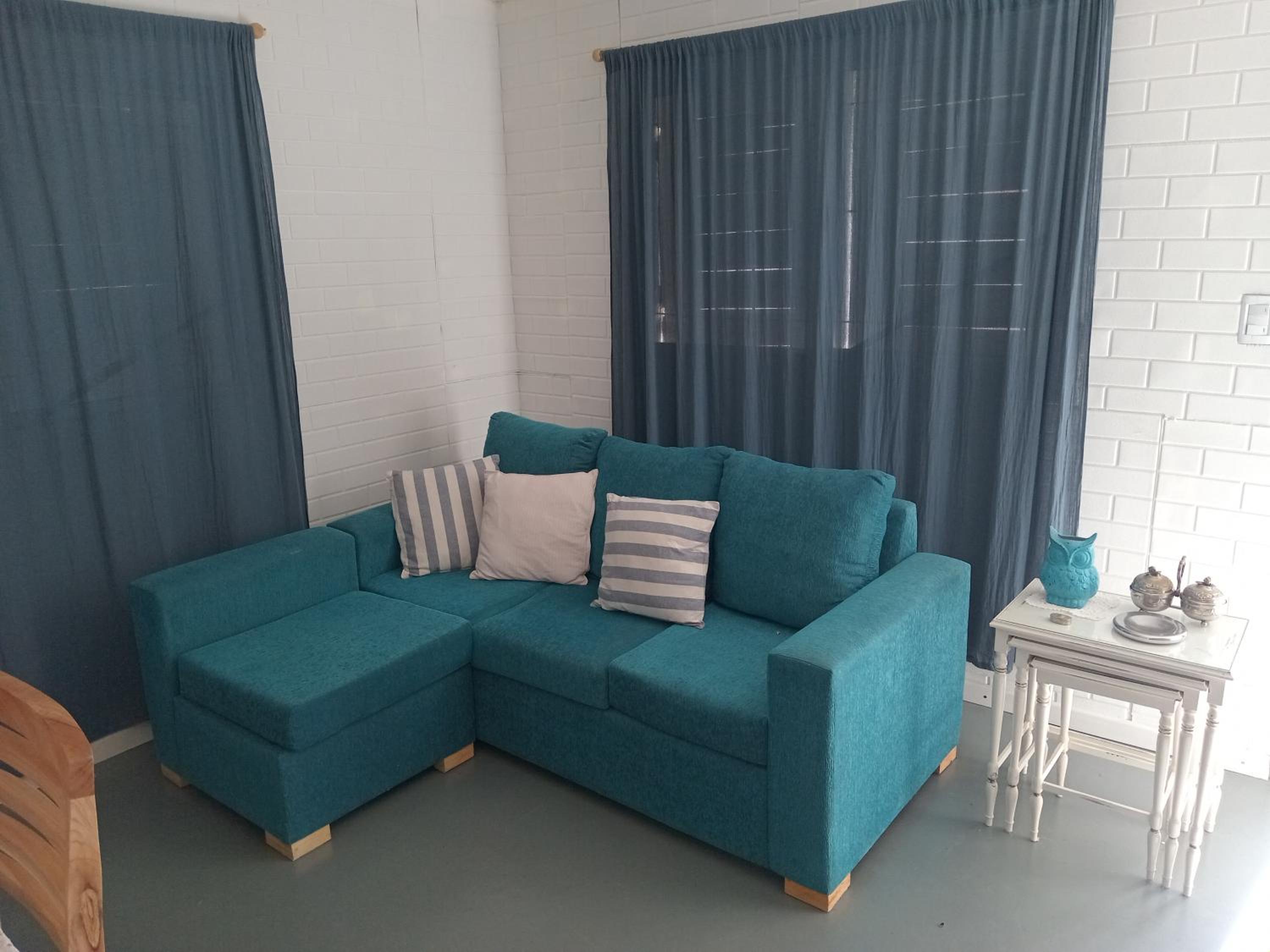 One-Bedroom House photo 1