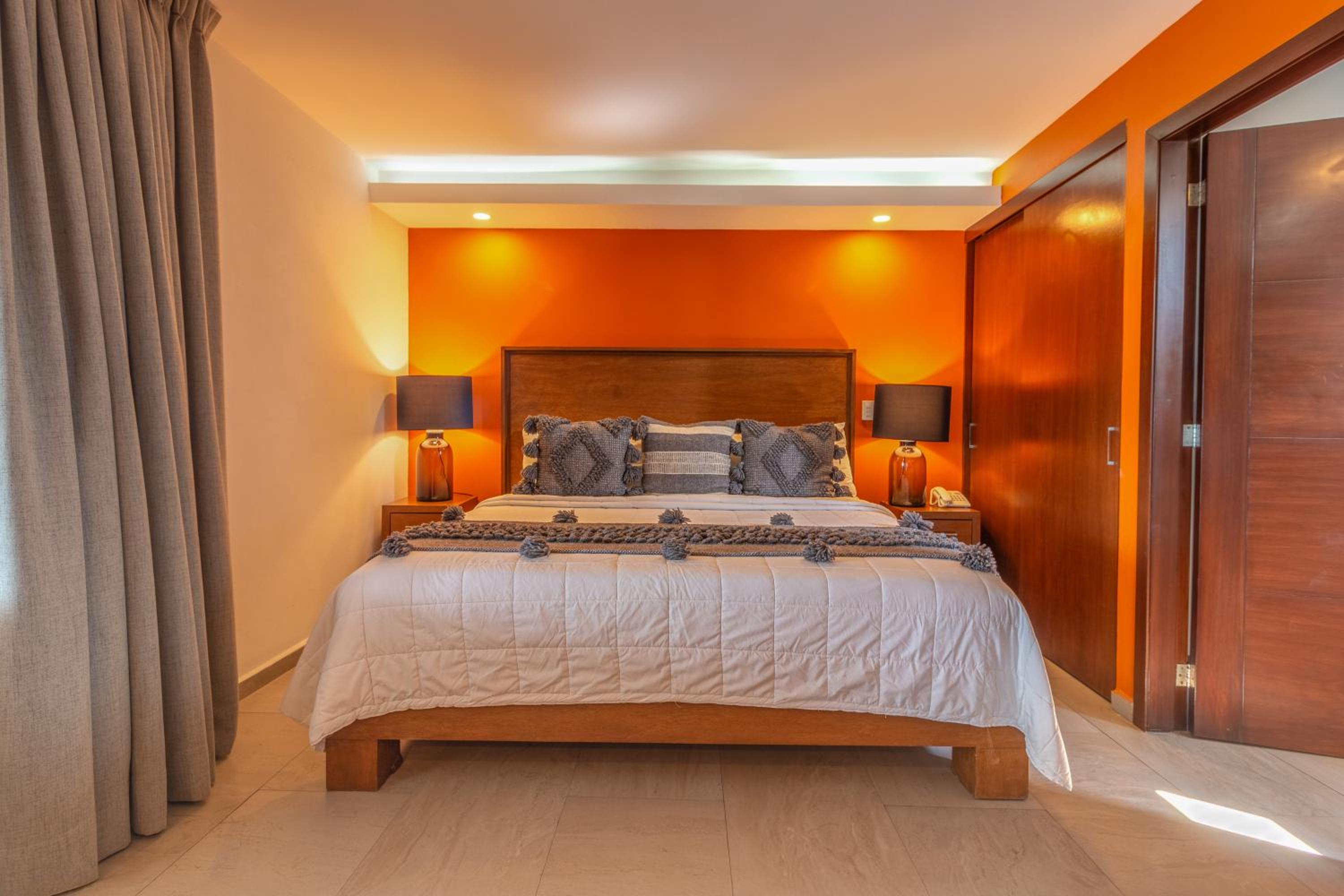 Exclusive Penthouse Casa Don Martin beachfront with private plunge pool - 2 bedroom with 2 king beds - Photo 9