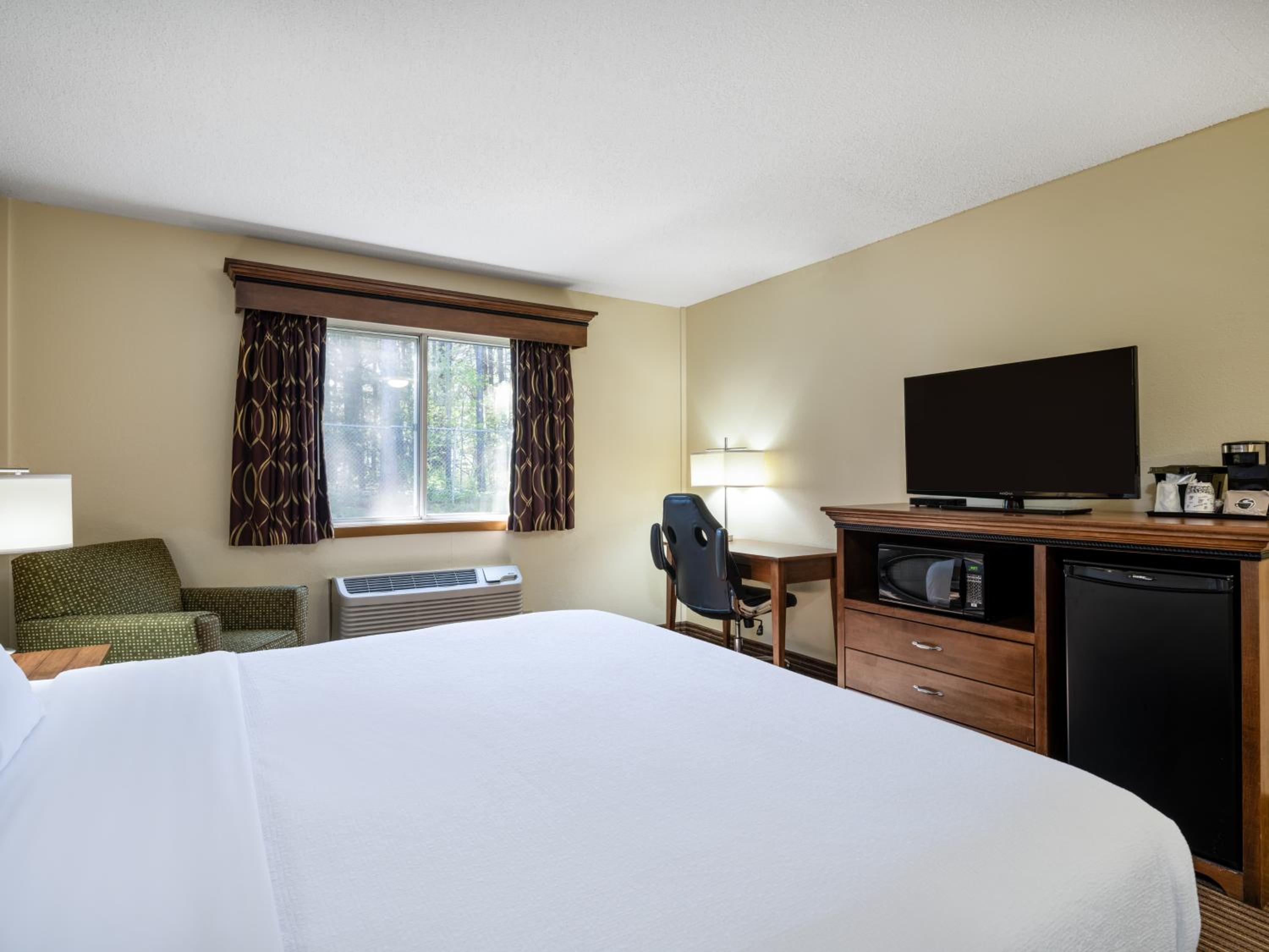 King Room - Disability Access photo 2