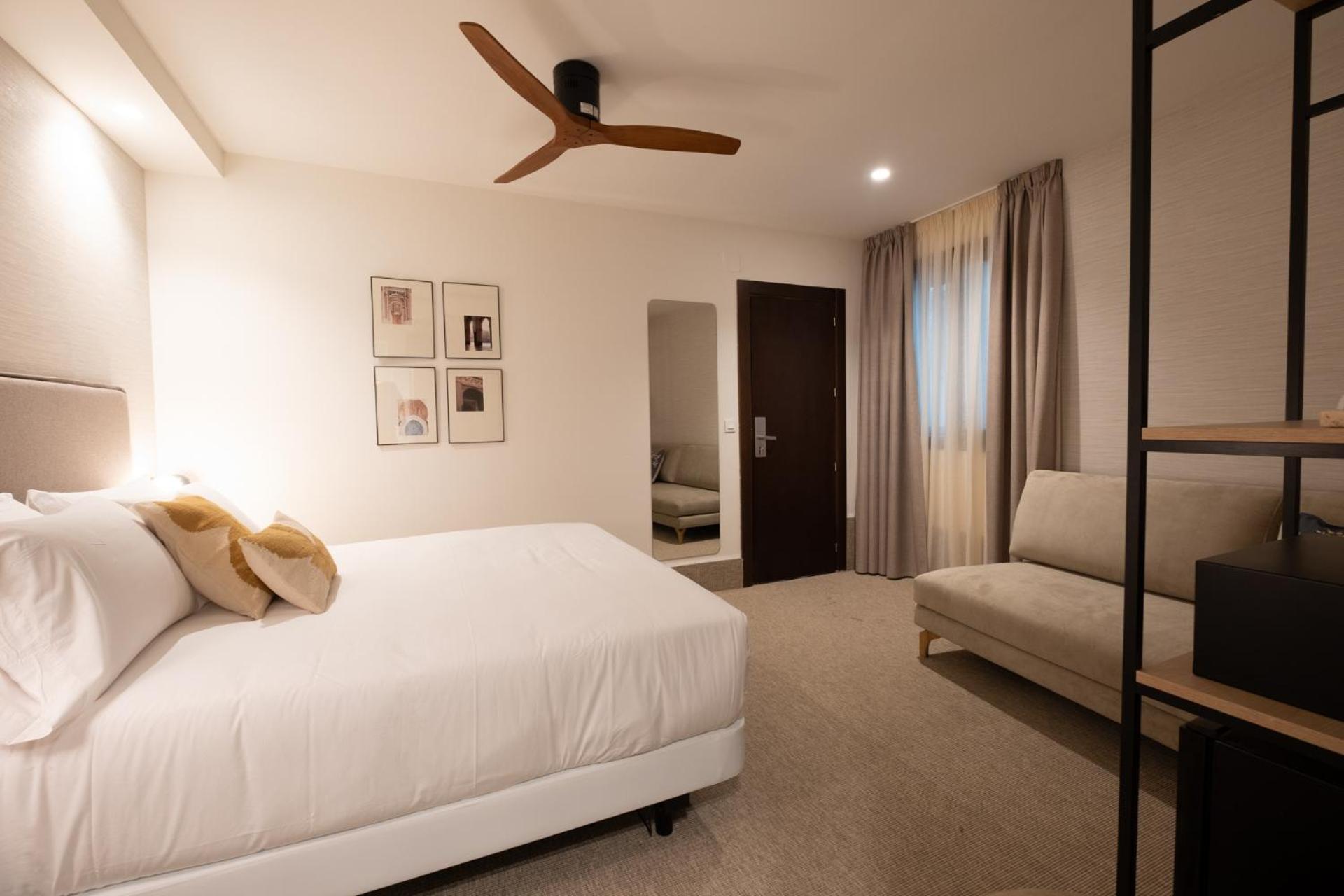 Habitación Doble Estándar o con Dos Camas Individuales.