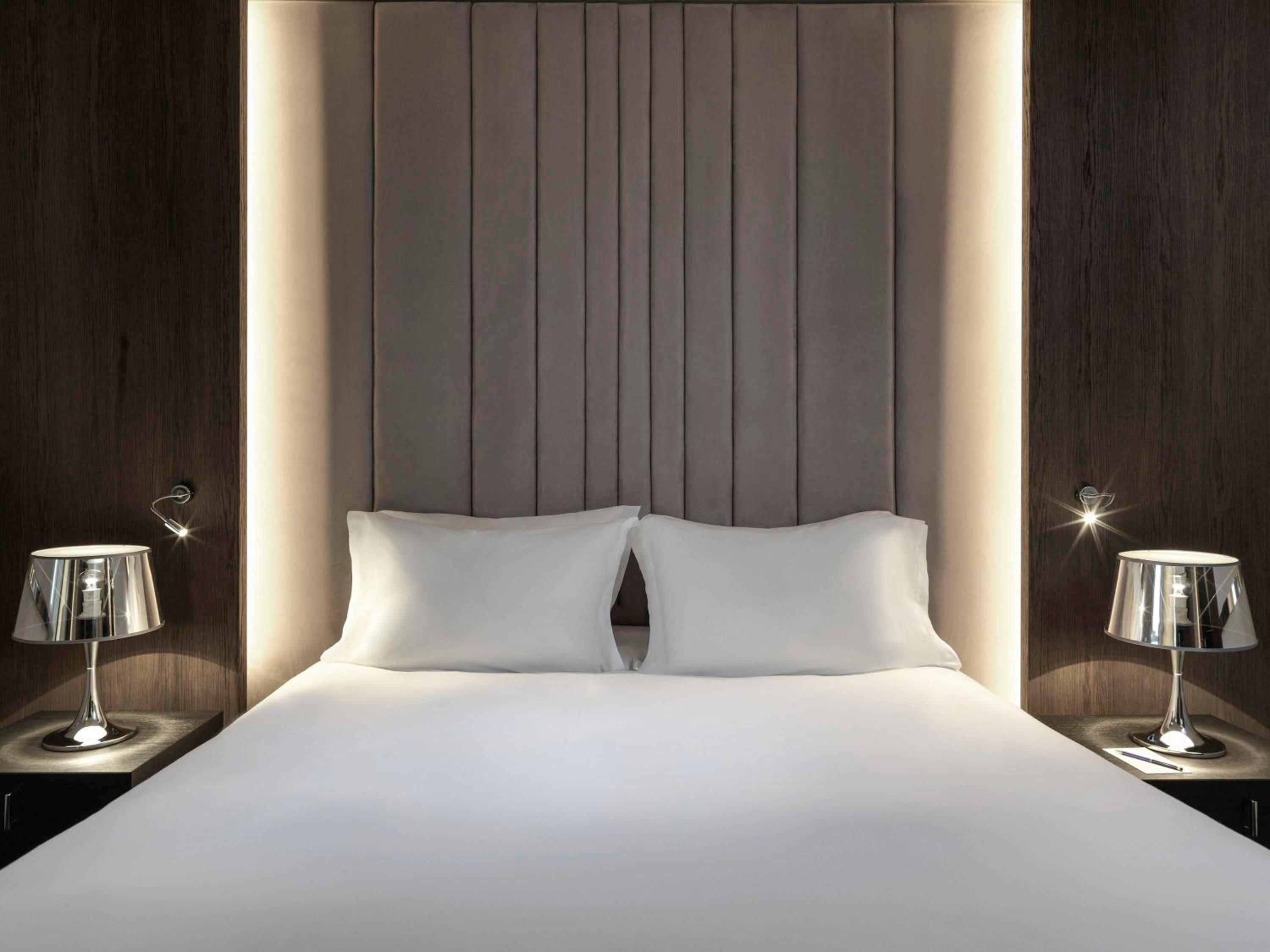 Luxury Queen Room