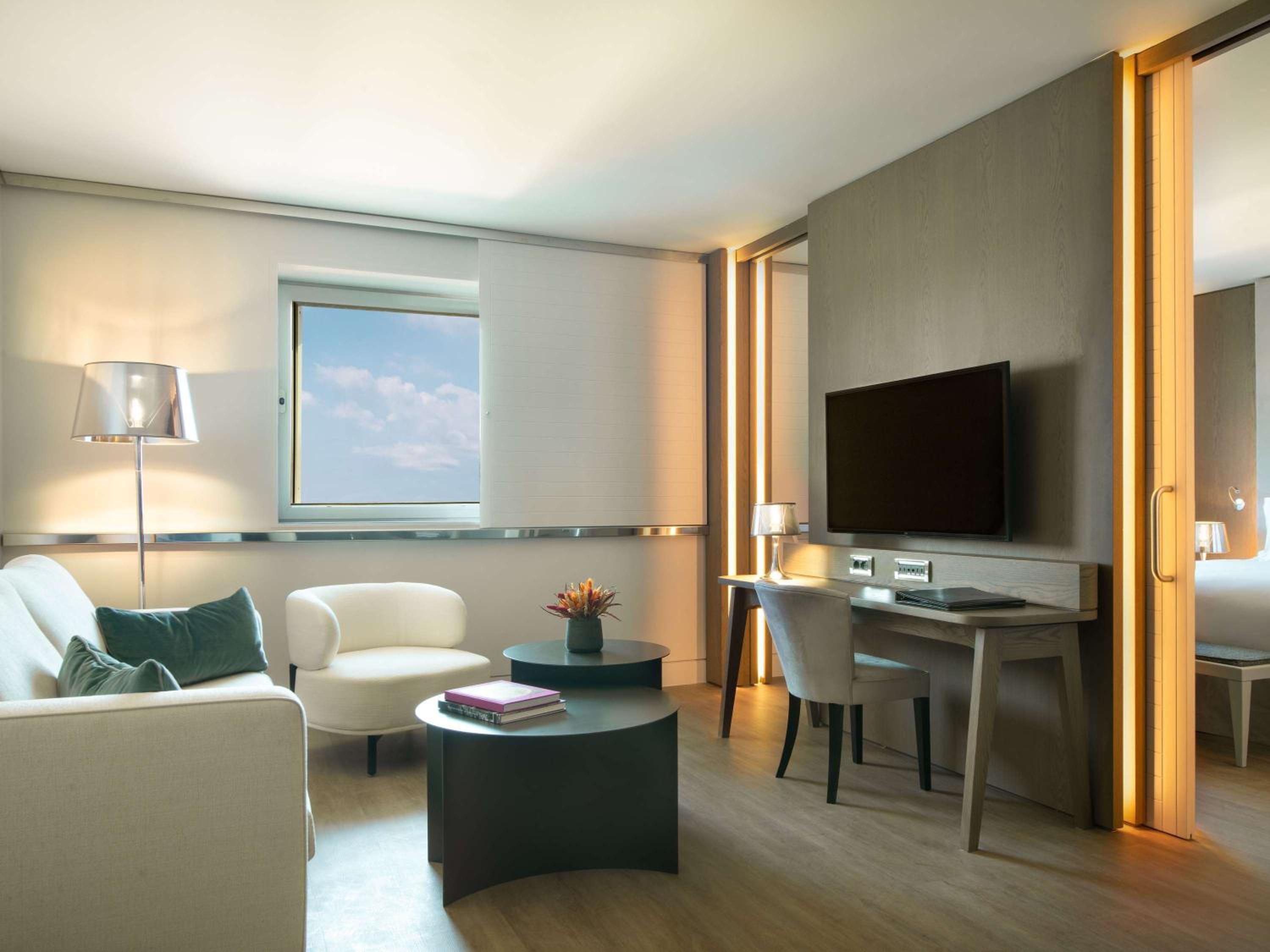 Club King Suite - Lounge Access - Photo 14