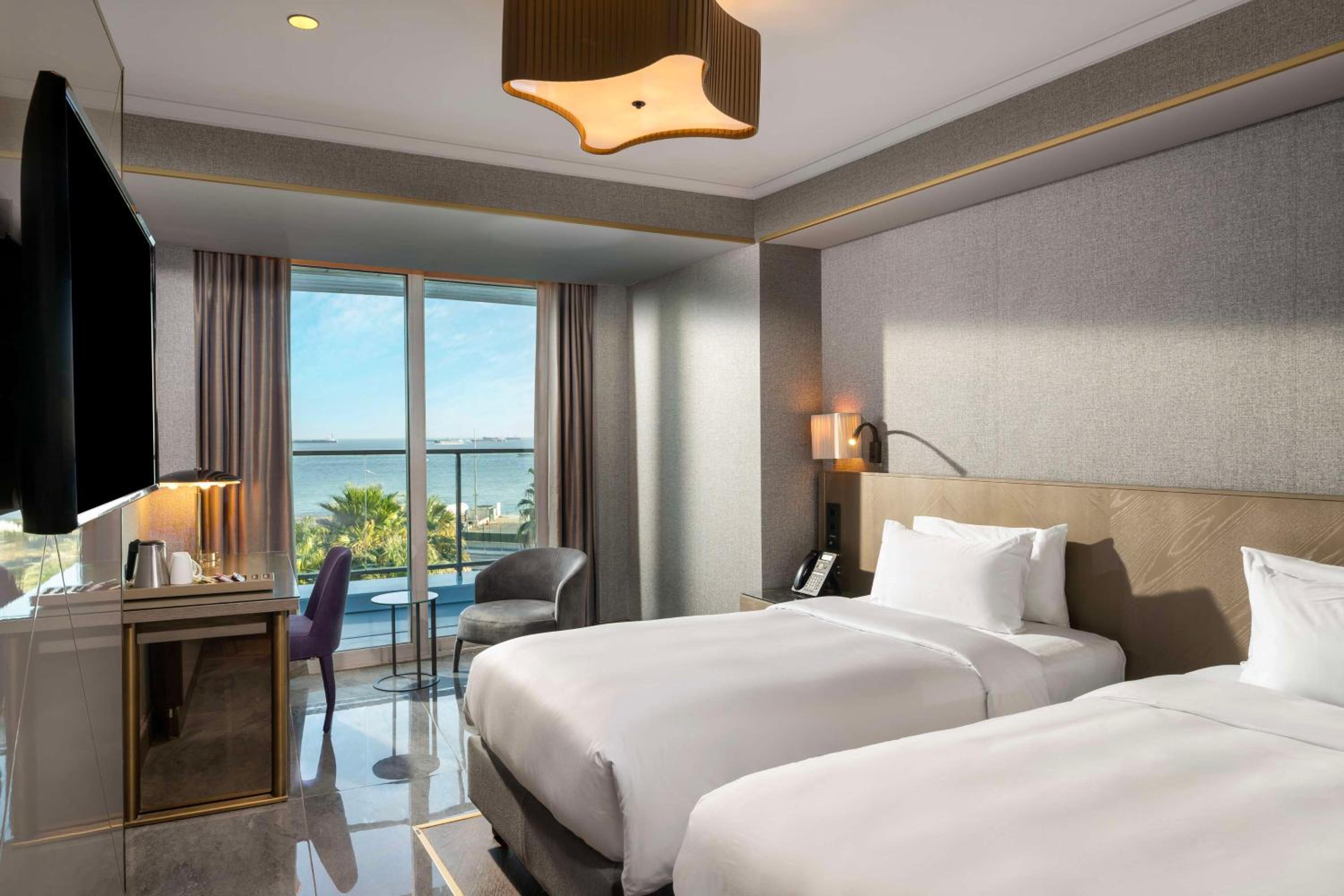 Premium Room with Balcony and Sea View
