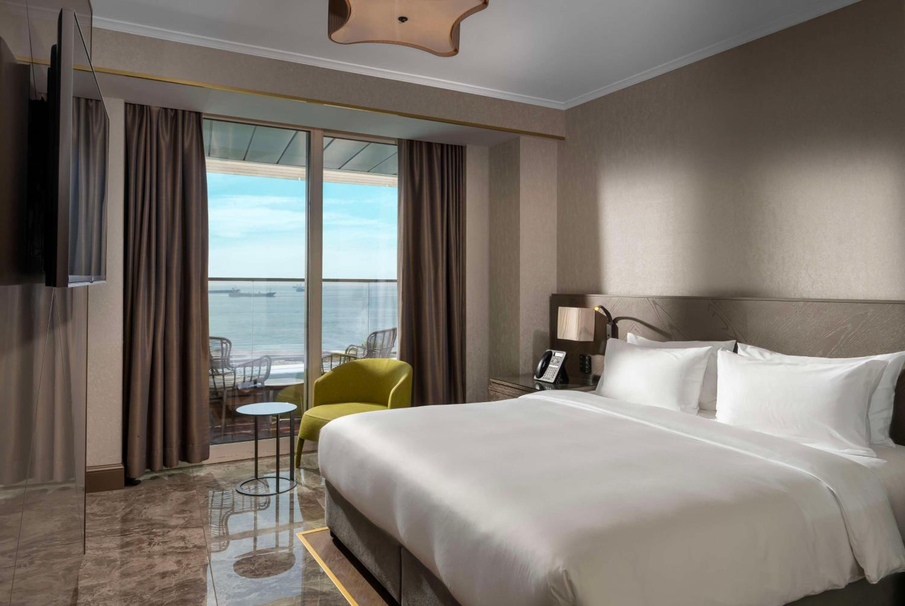 Premium Room with Balcony and Sea View