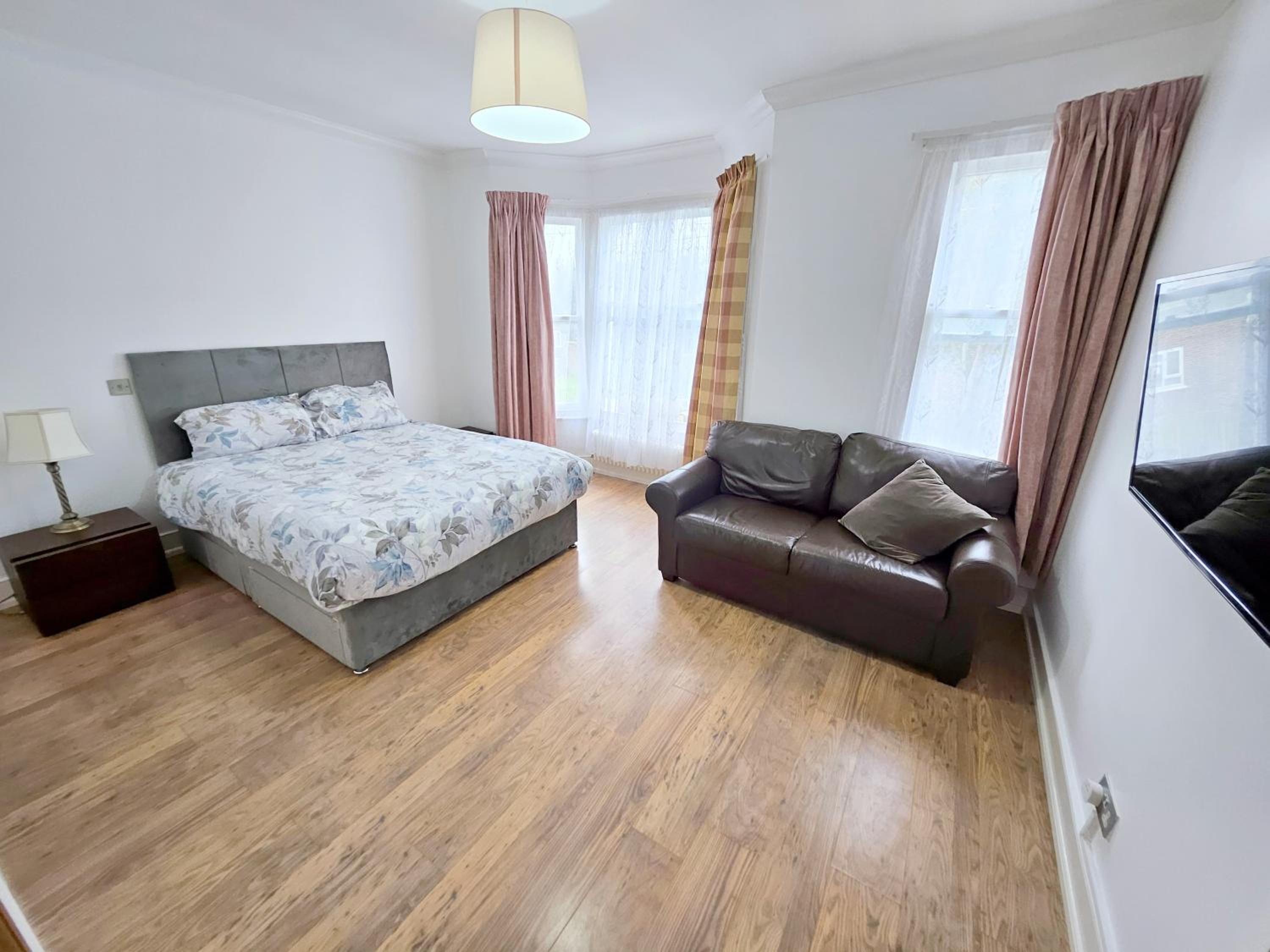 Superior King Room photo 3