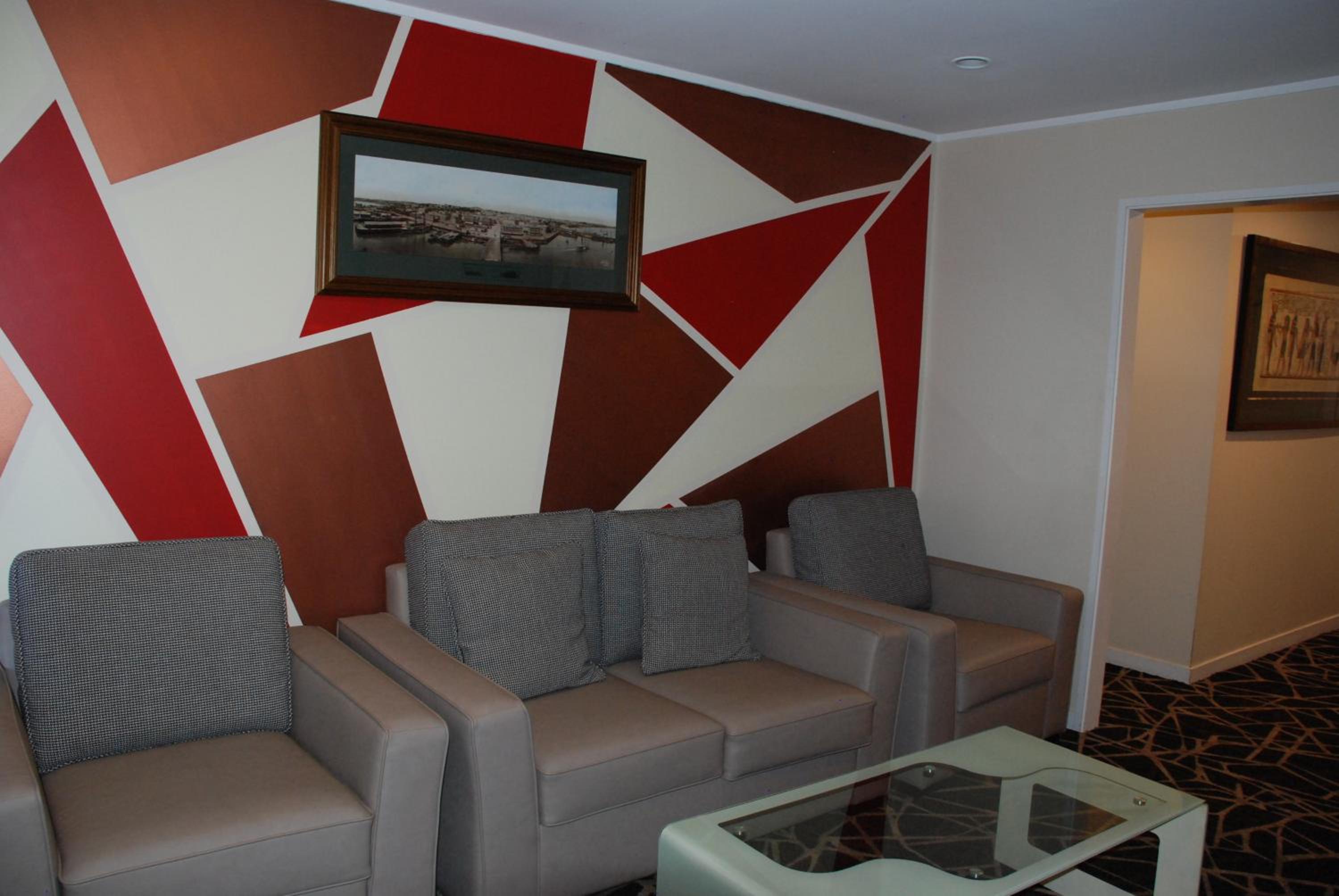 Economy Family Room - Photo 19