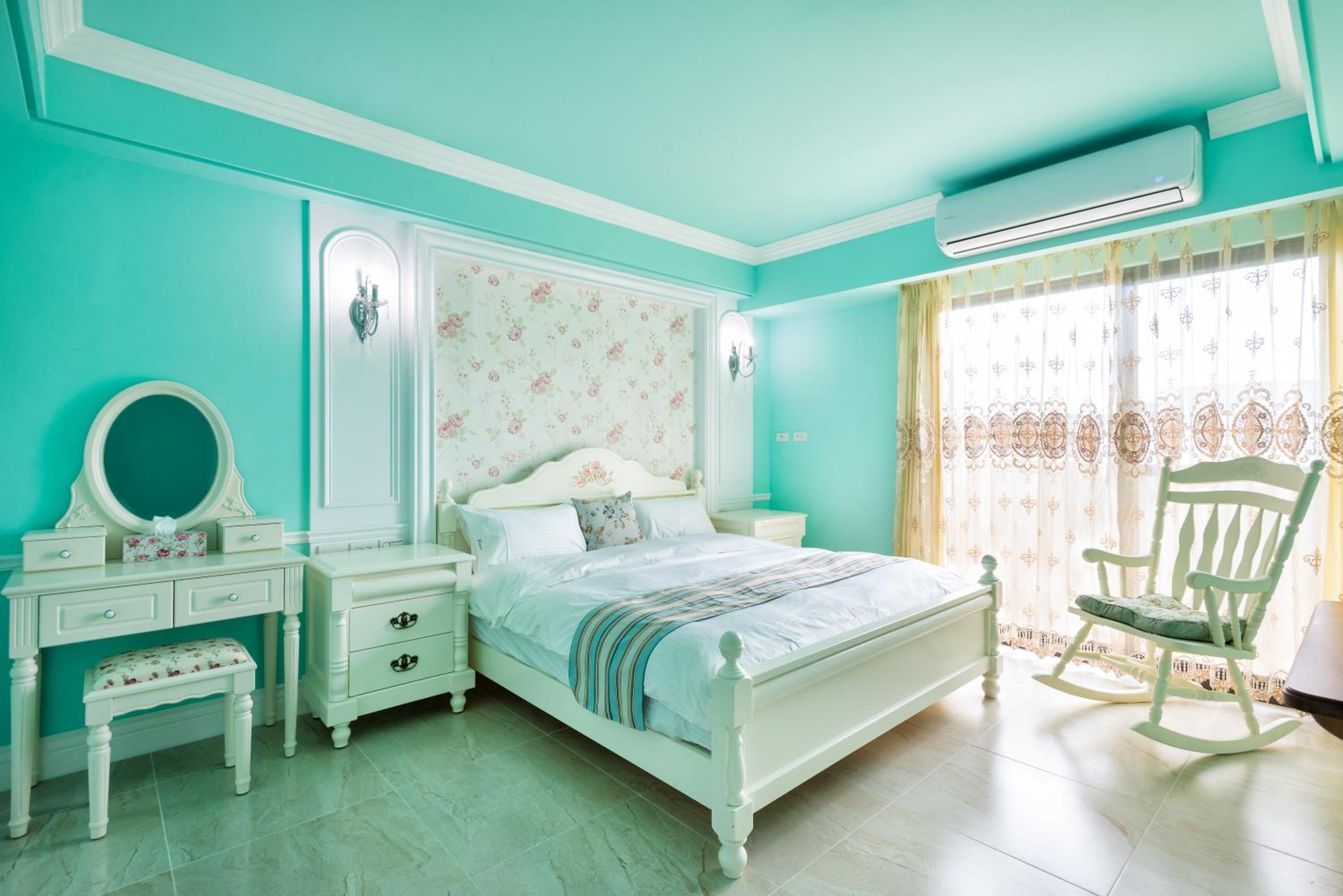 King Room with Balcony photo 1