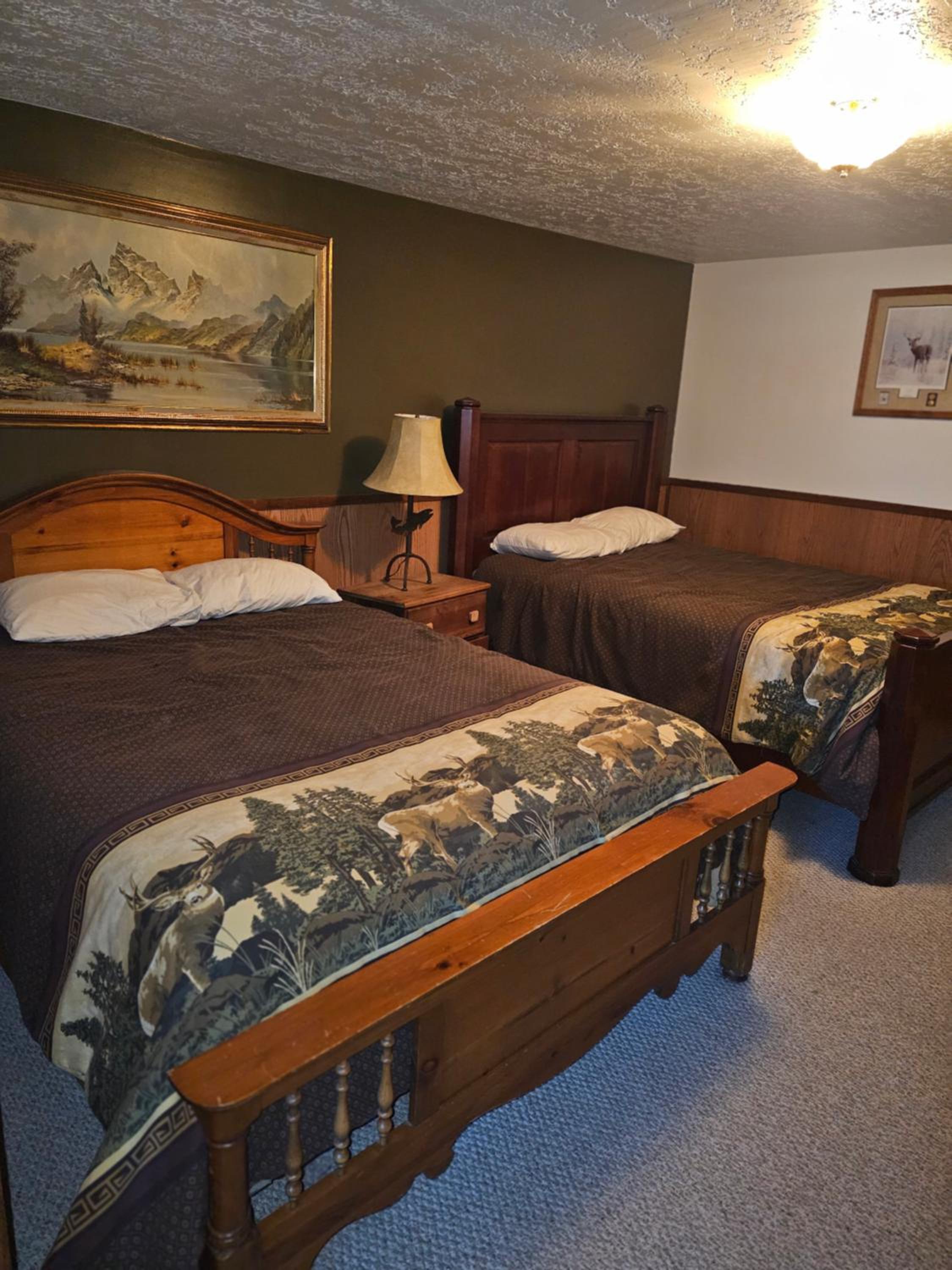 Deluxe Queen Room with Two Queen Beds photo 1