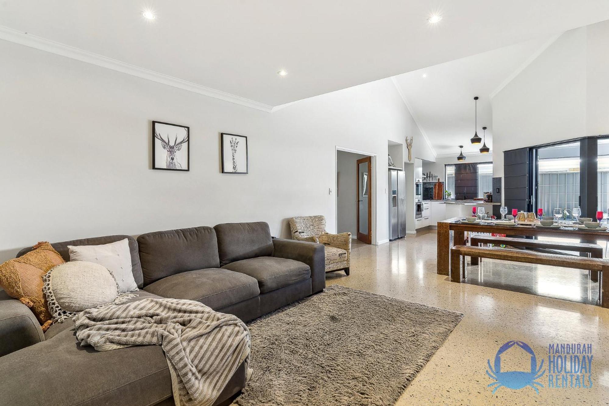 Holiday Home photo 2