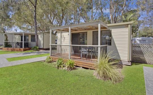 Studio Cabin - Pet Friendly - Photo 6