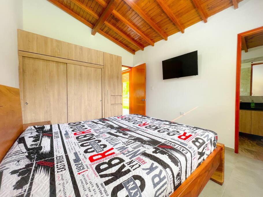 Four-Bedroom House photo 1