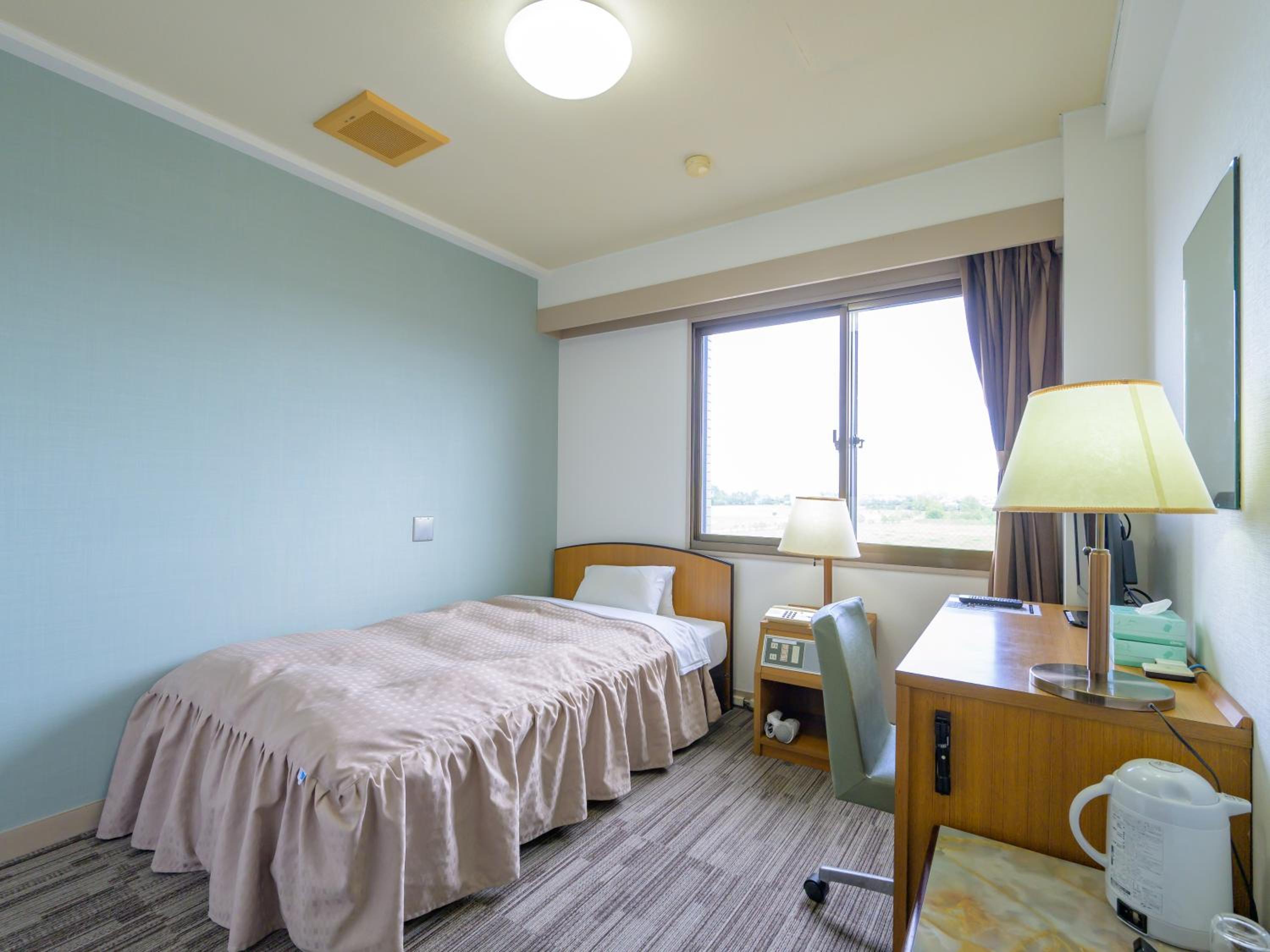 Standard Single Room - Non-Smoking photo 3