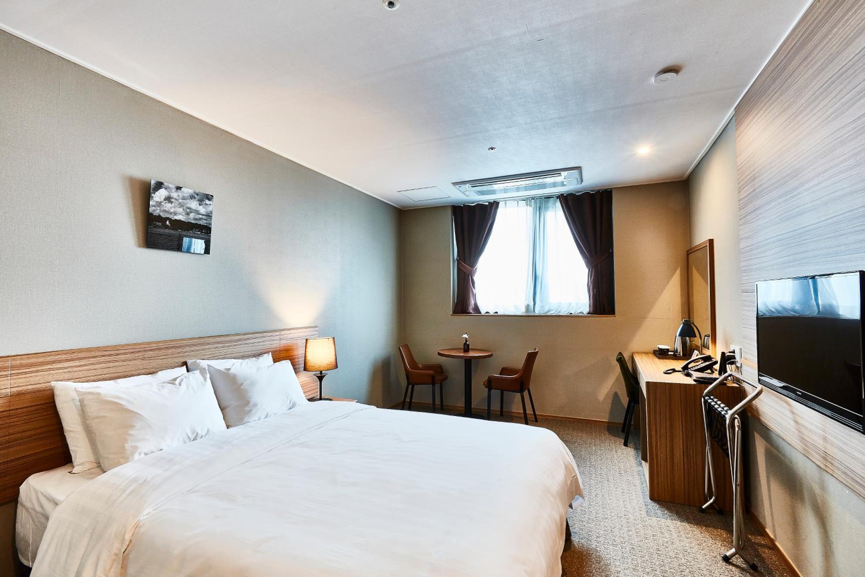 Double Room with Private Bathroom