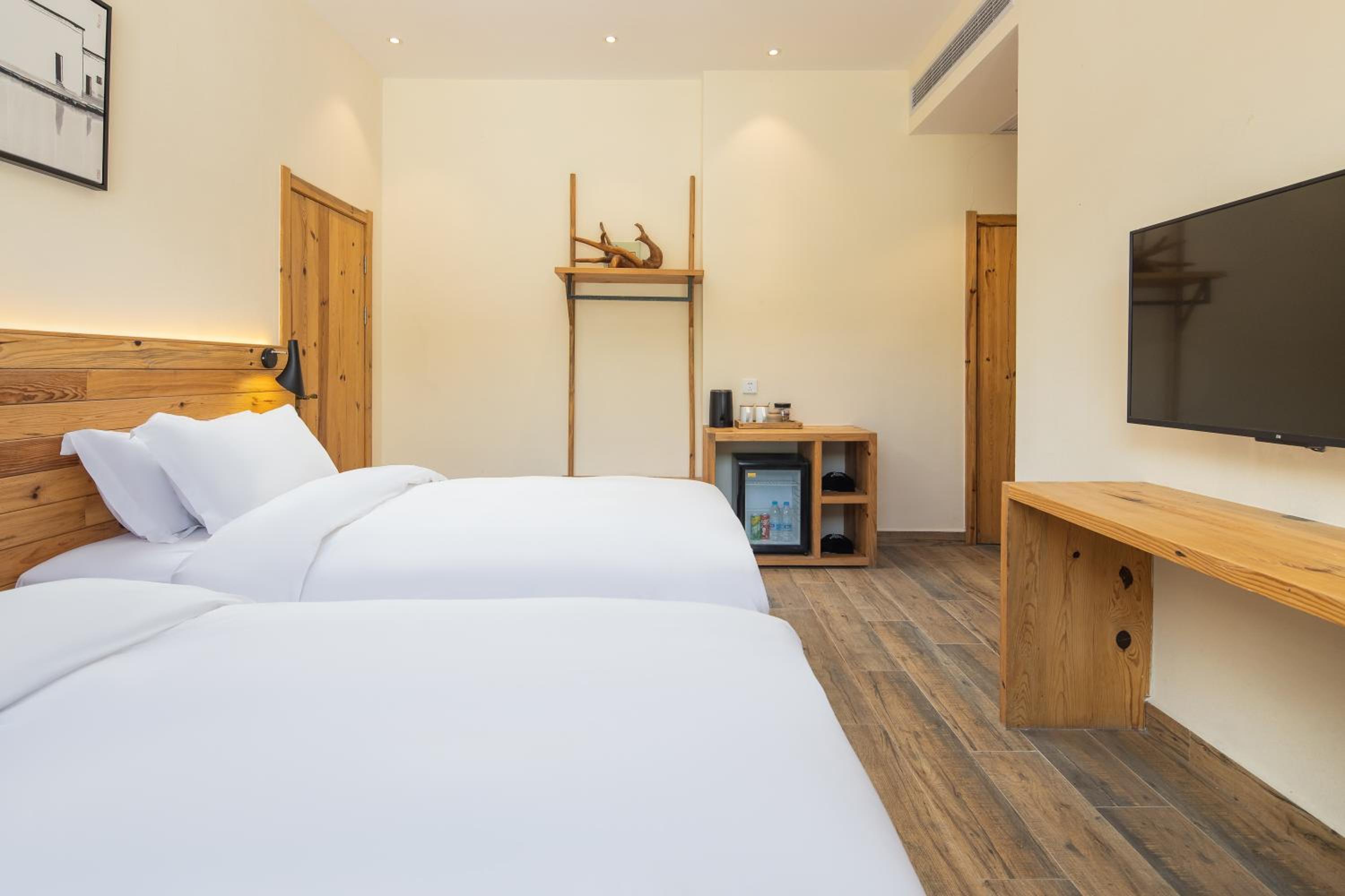 Twin Room with Balcony