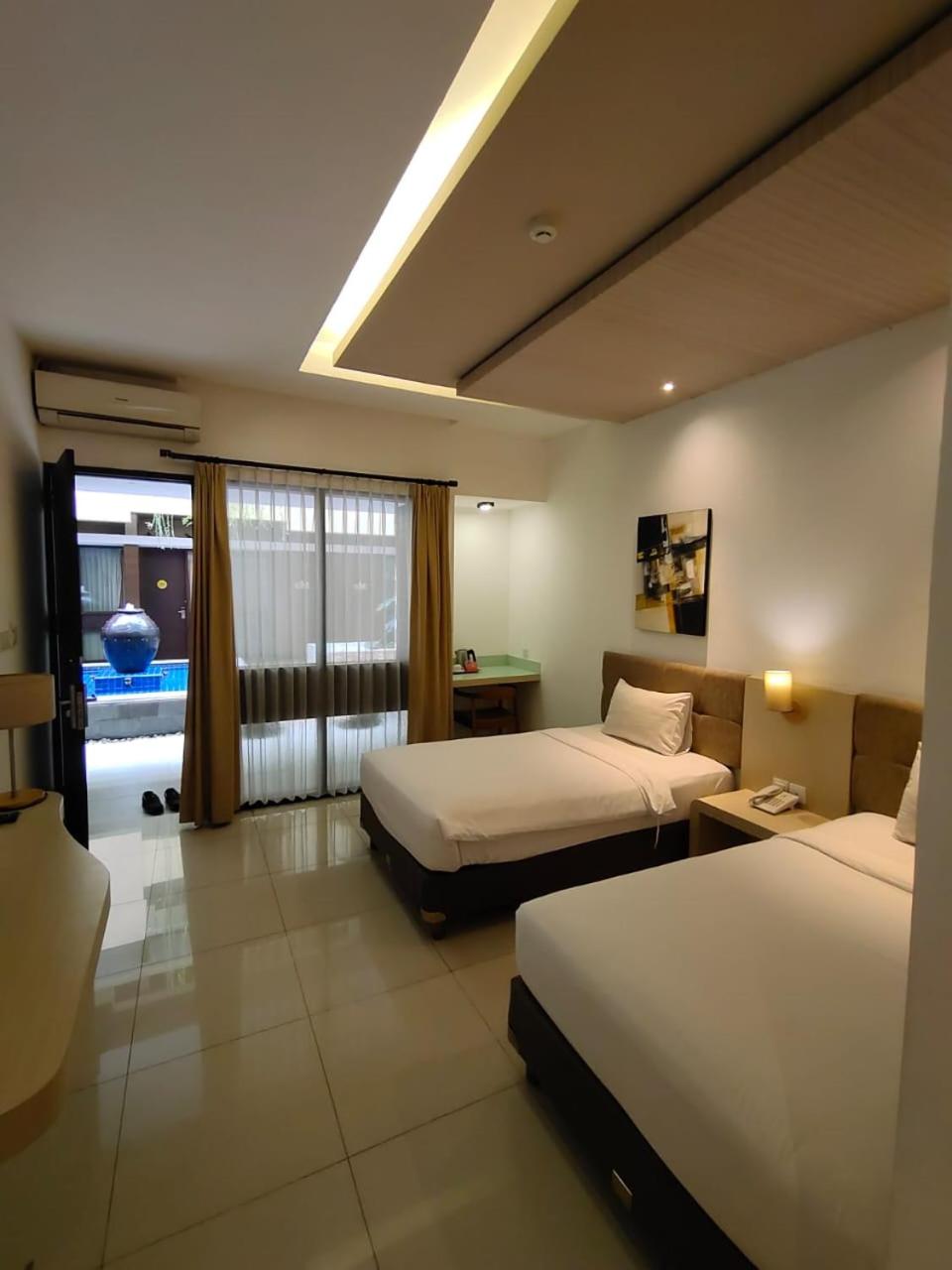 Superior Twin Room - Photo 1