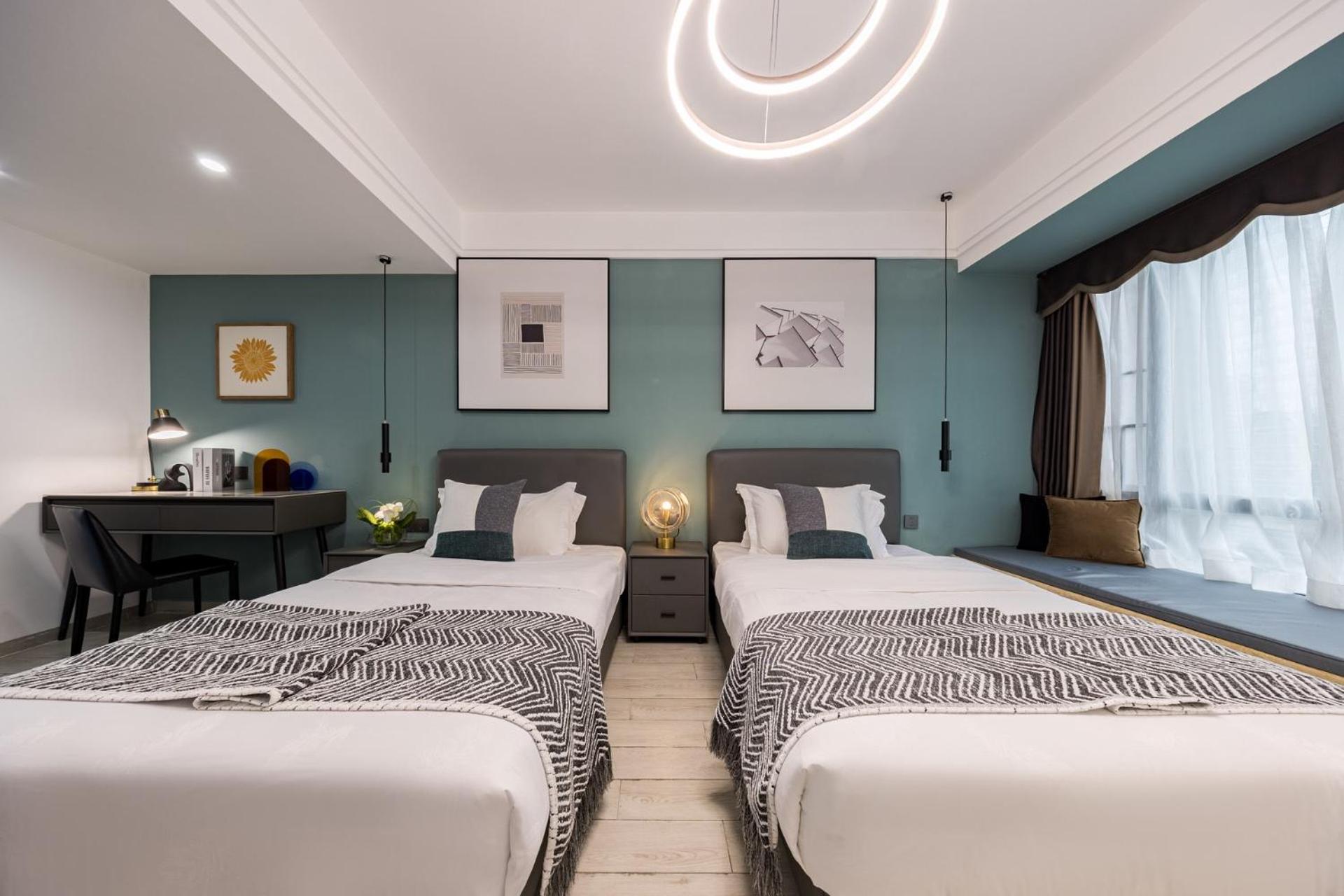 Deluxe Twin Room photo 2