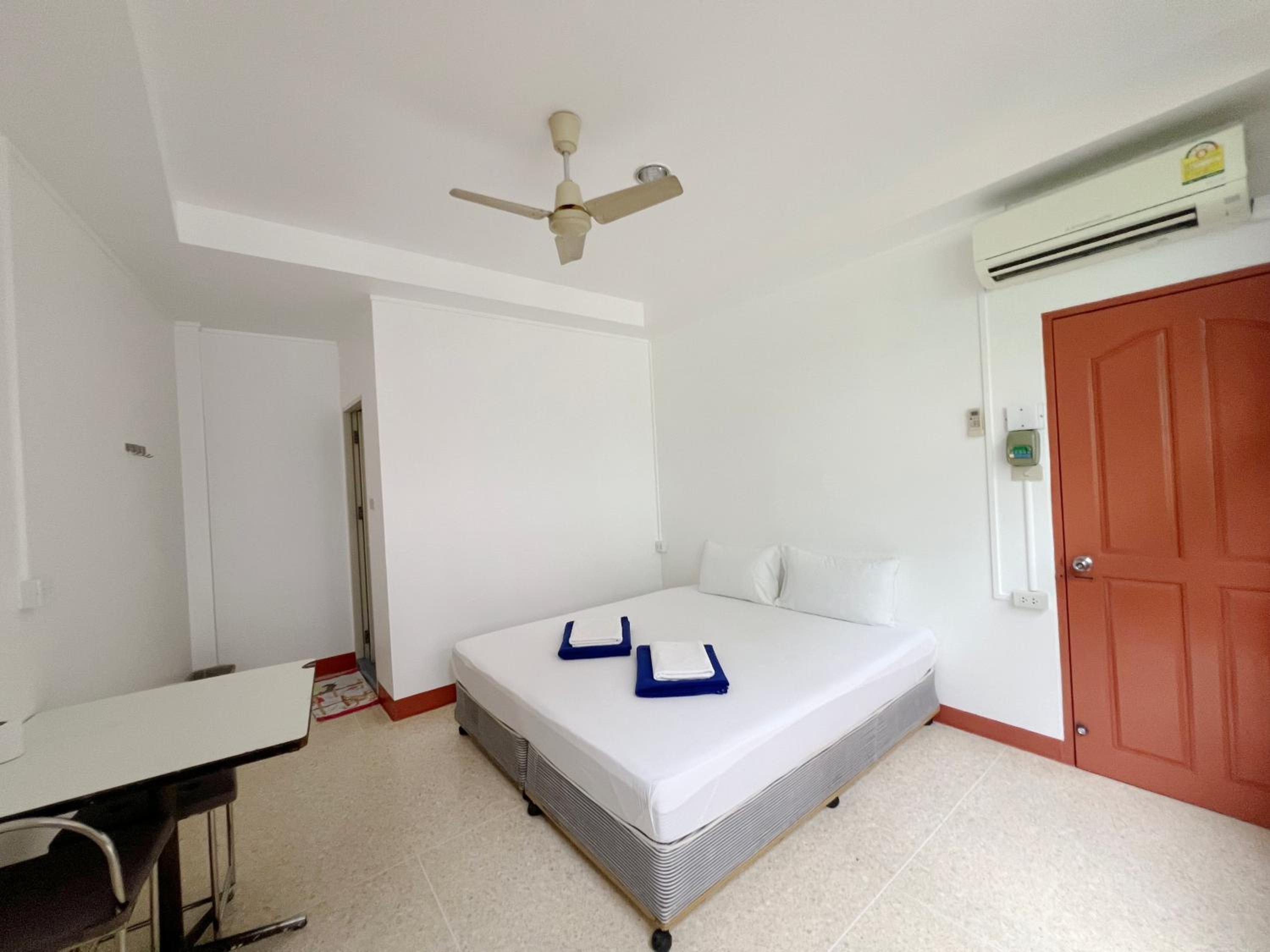 Double Room with Private Bathroom photo 2