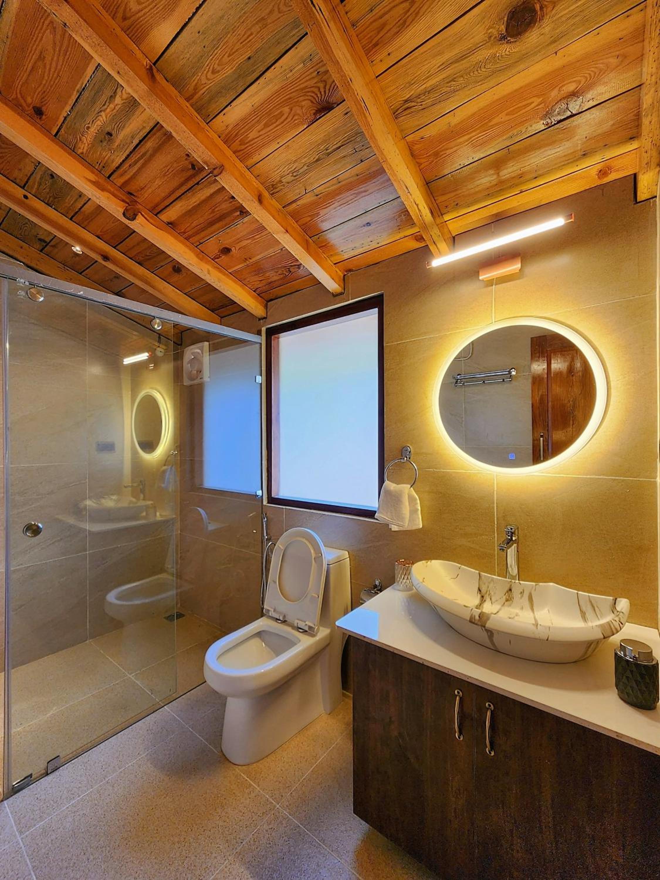 Suite with Mountain View photo 3
