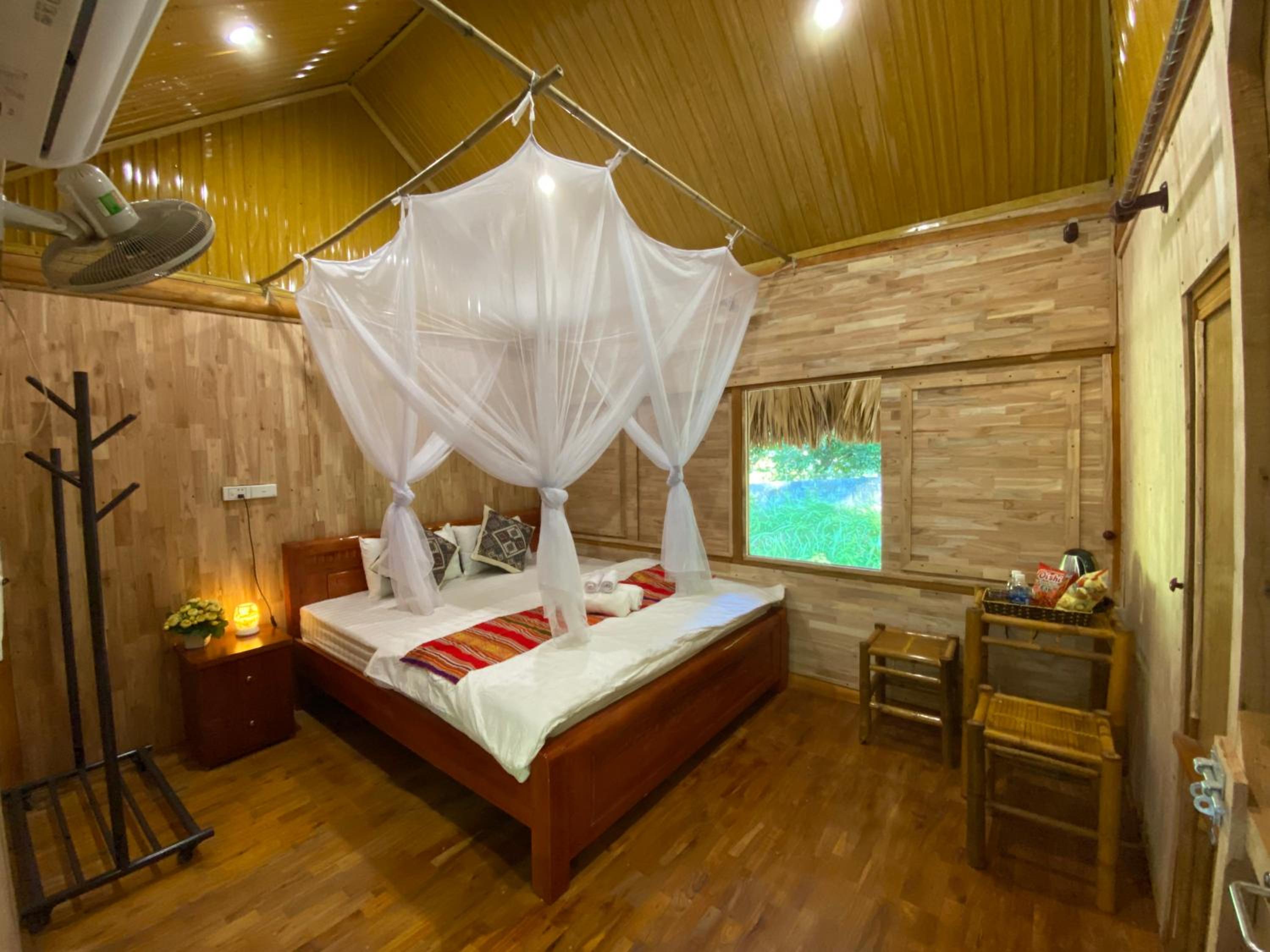 One-Bedroom Bungalow photo 1