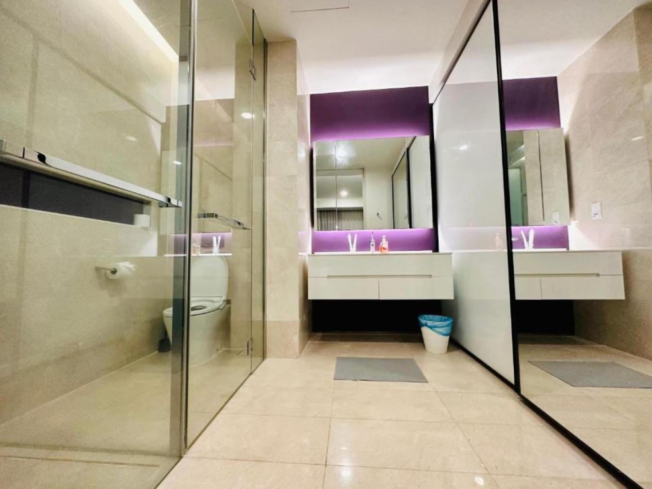 One-Bedroom Apartment With City View