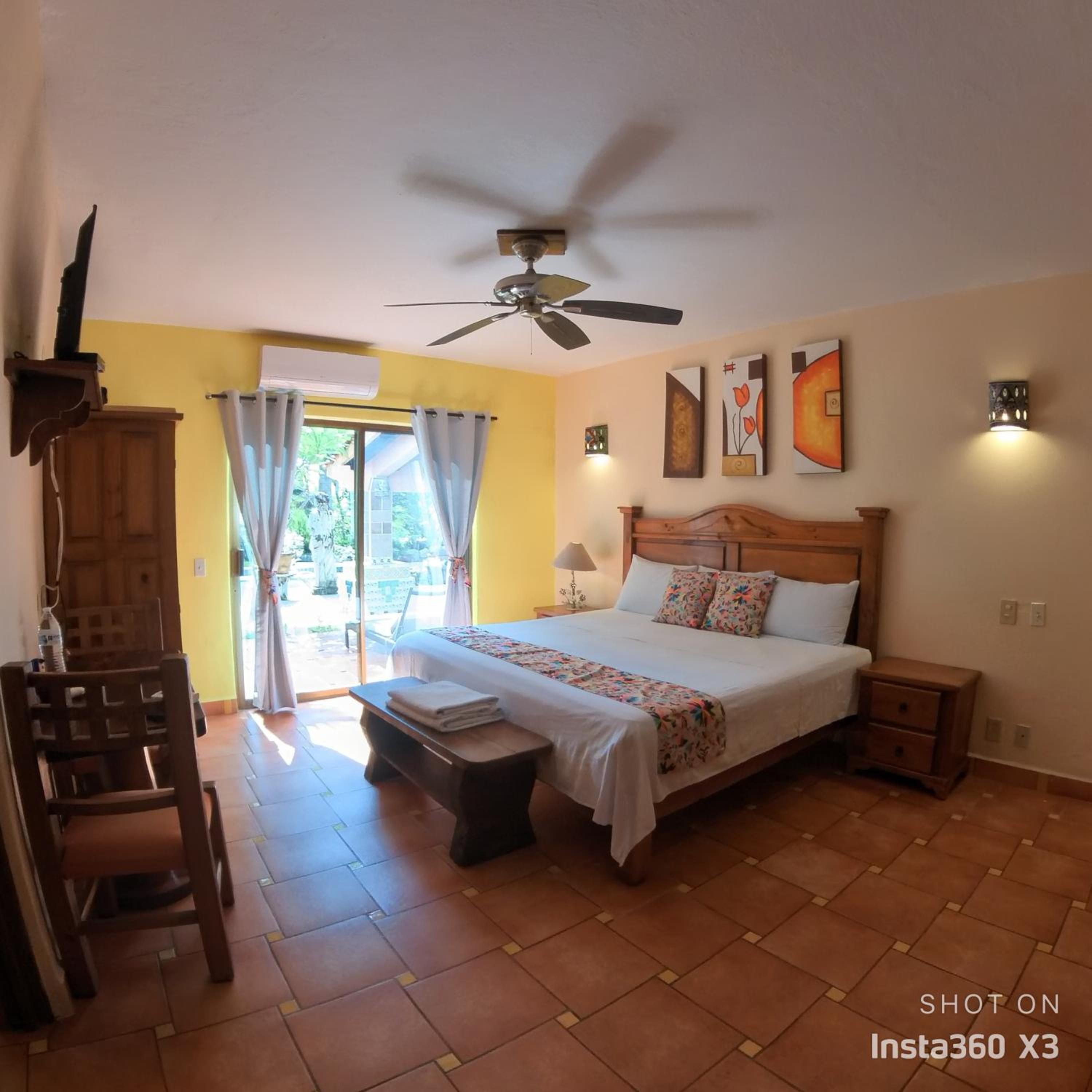 King Room With Pool View