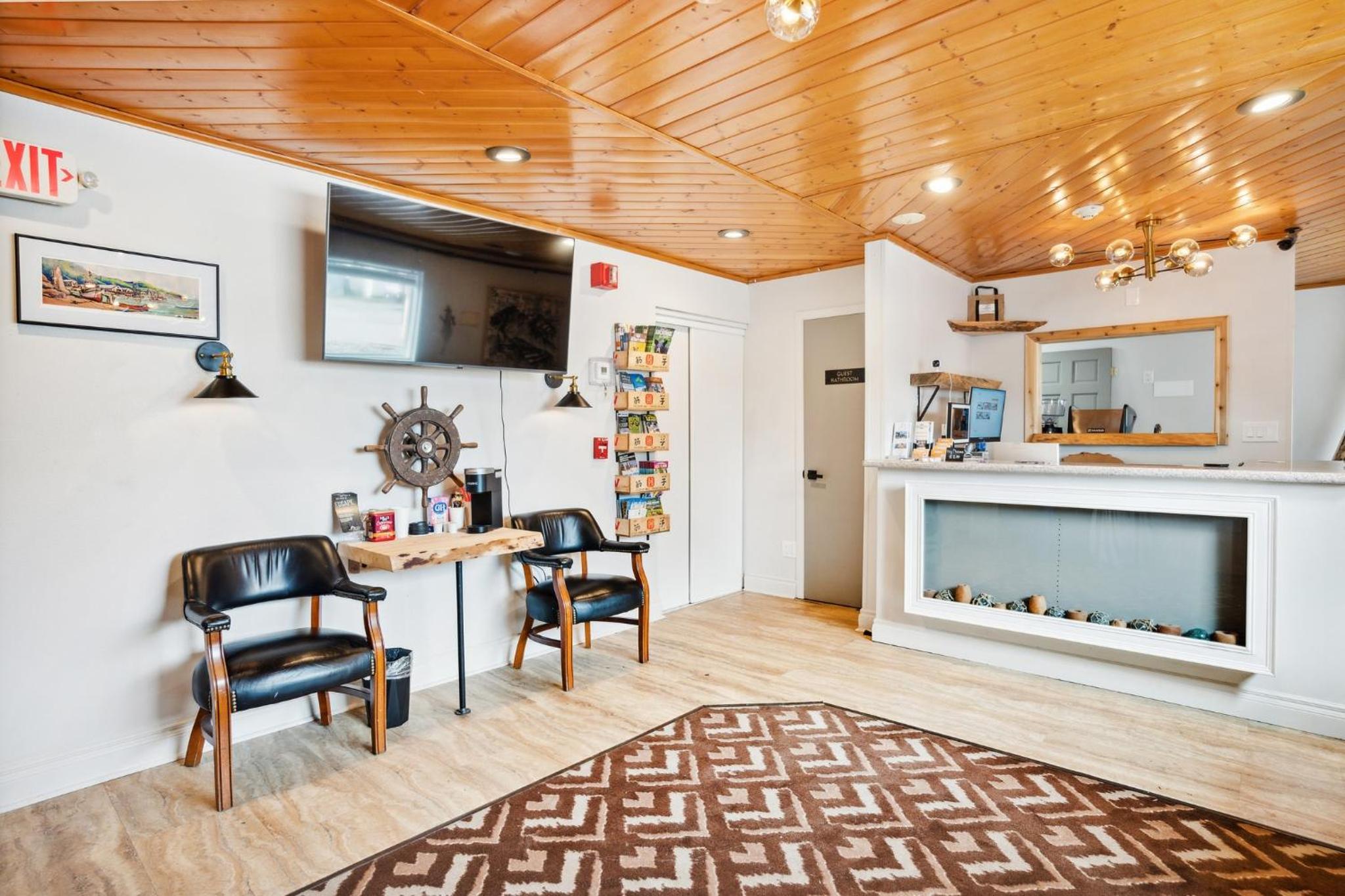 Studio Apartment photo 3
