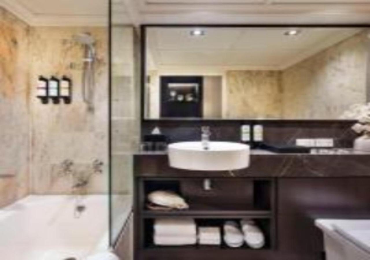 Junior King Suite With City View - Accessible