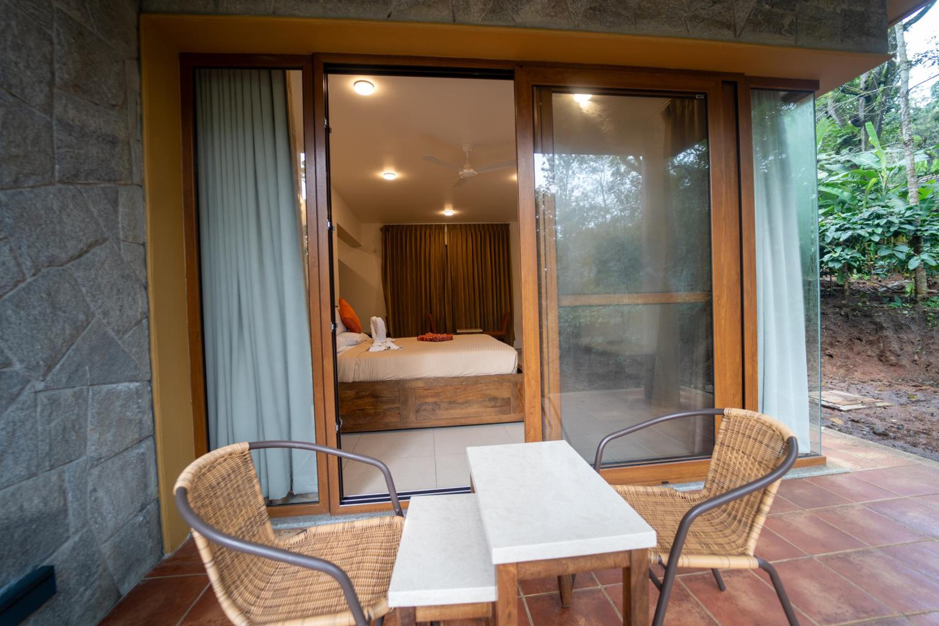 Two-Bedroom Suite - Photo 8