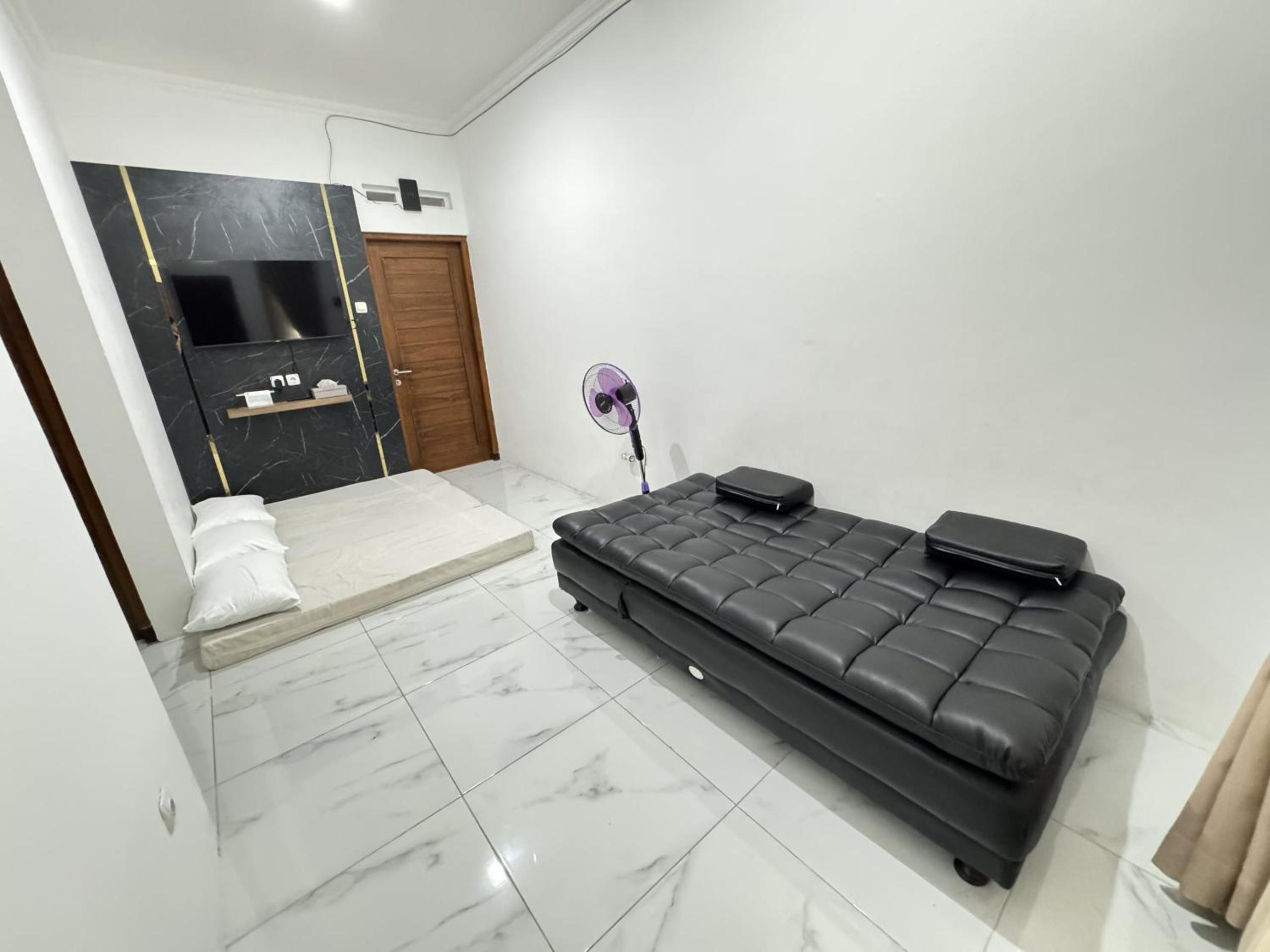 Two-Bedroom House photo 1