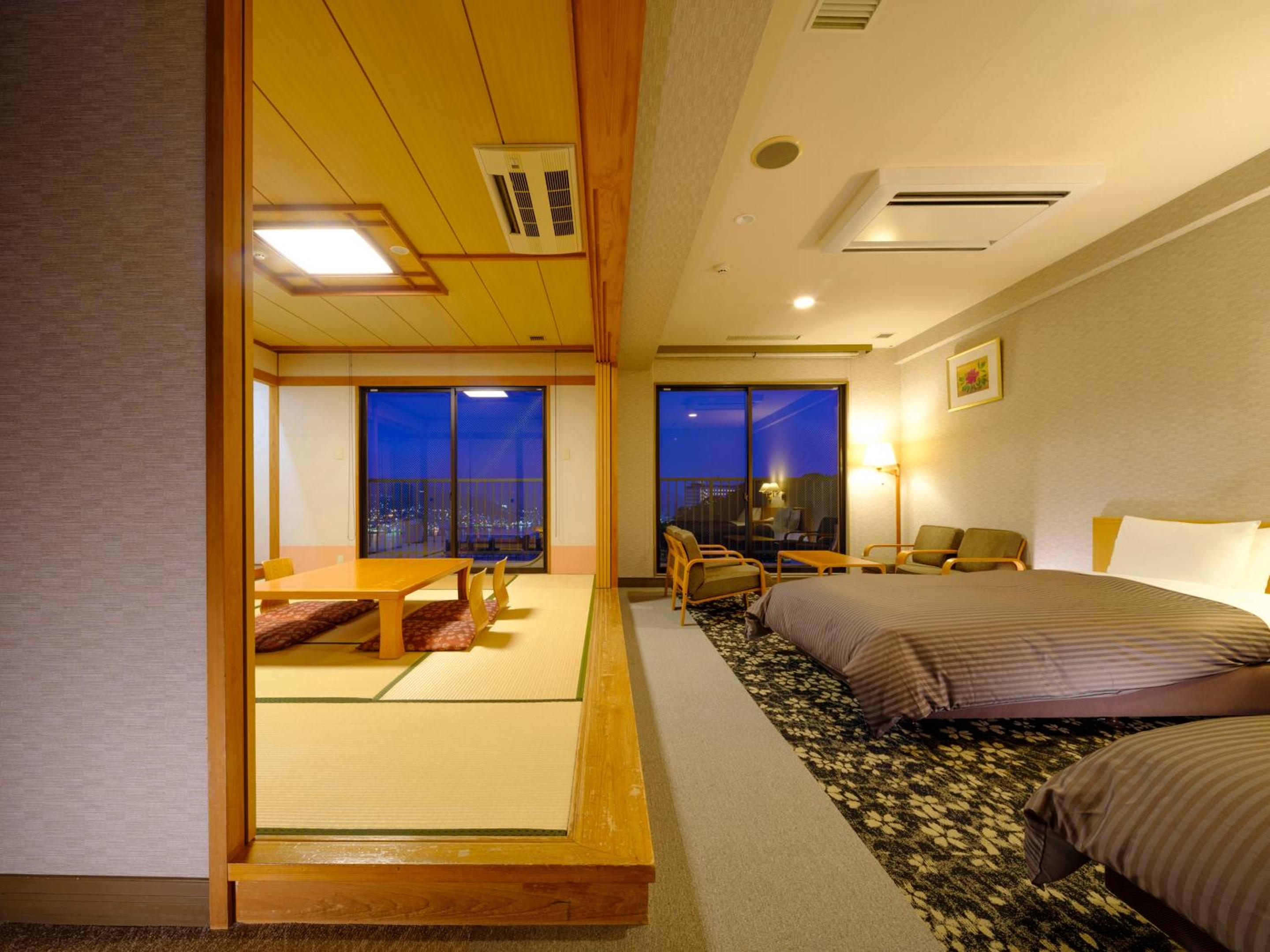 Family Room with Terrace photo 1