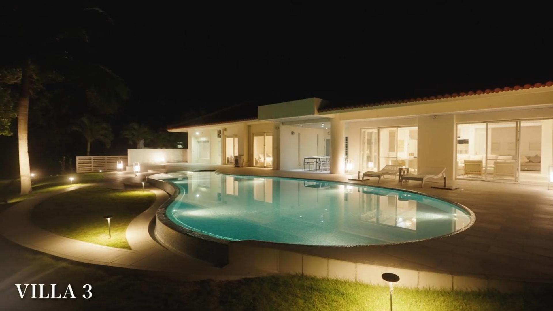 Three-Bedroom Villa photo 2