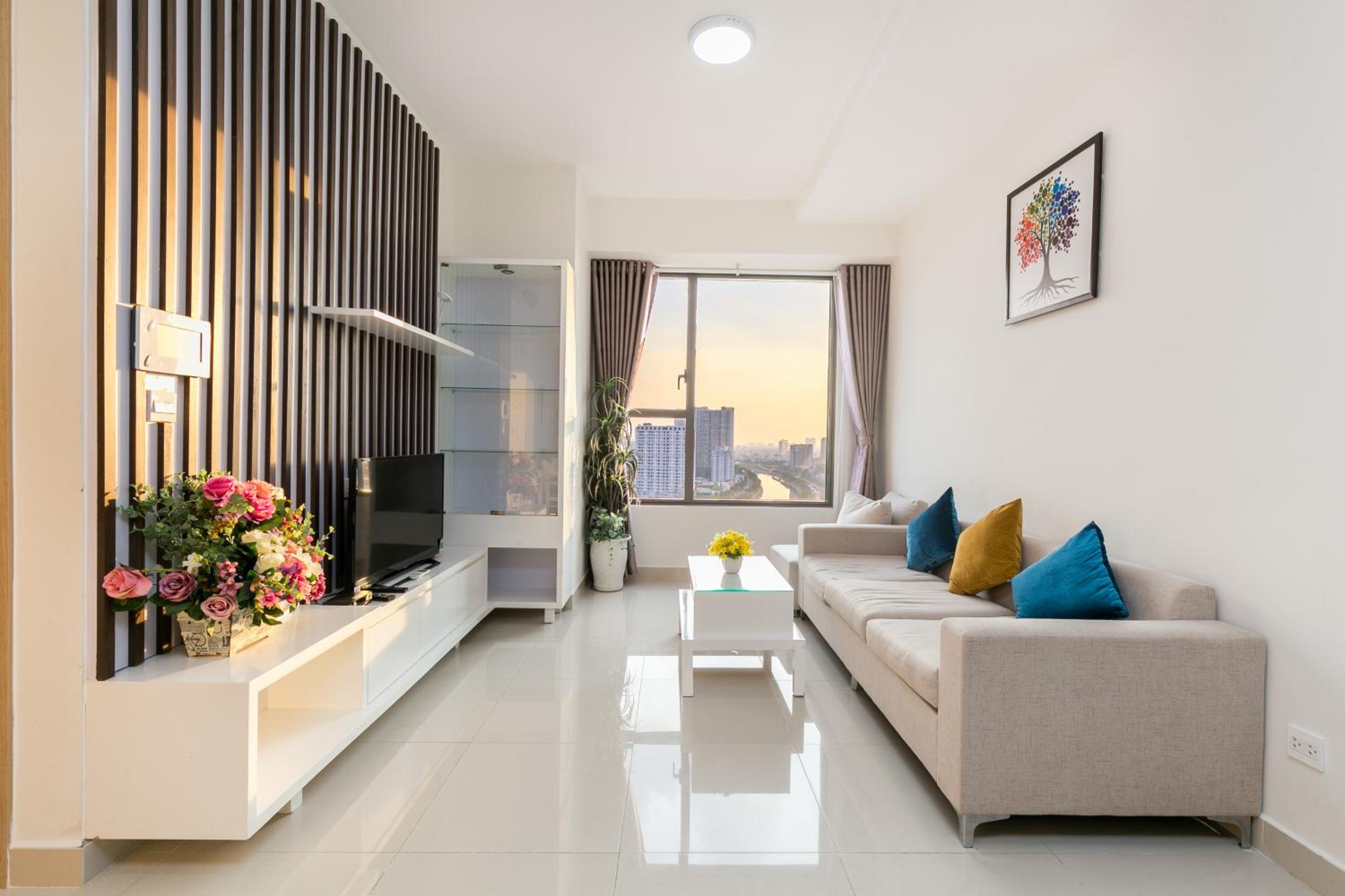 Two-Bedroom Apartment with River View photo 2