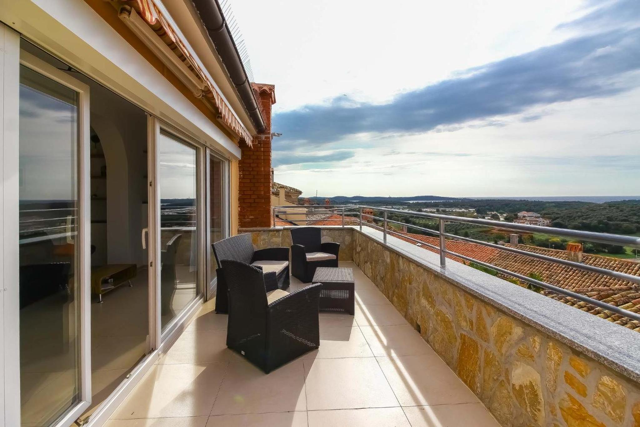 Apartment with Sea View photo 2