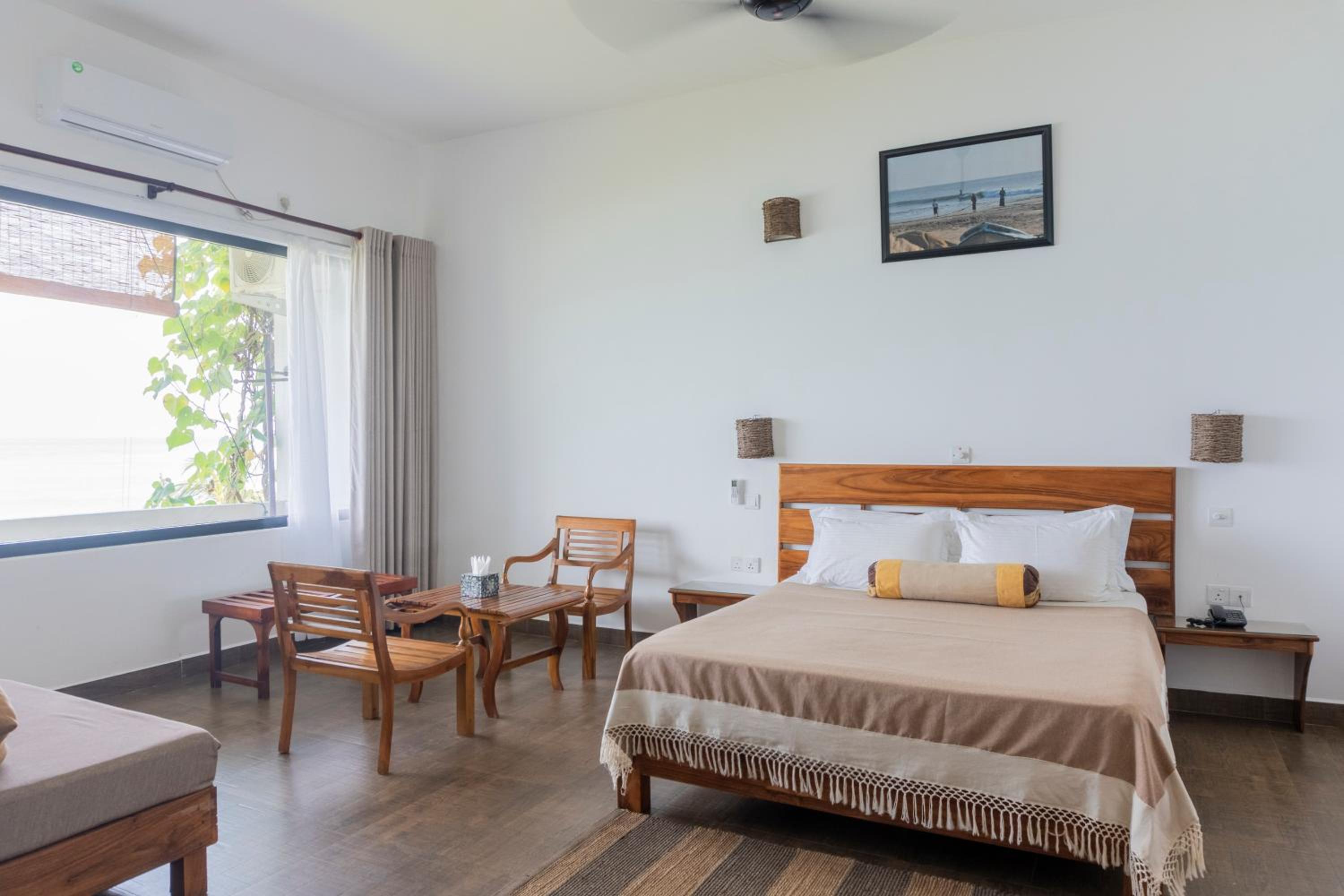 Deluxe Double Room with Balcony and Sea View
