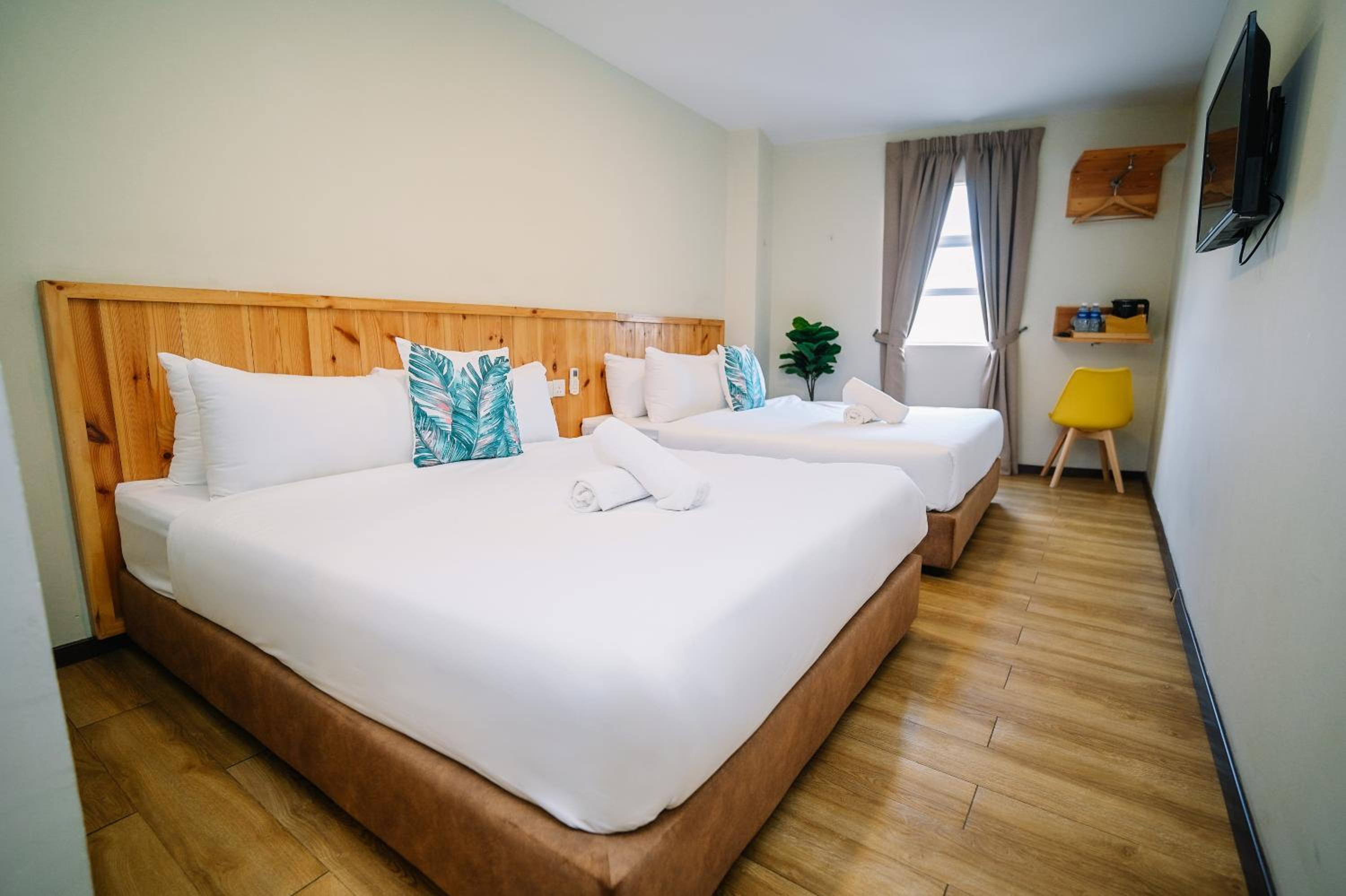 Deluxe Family Room
