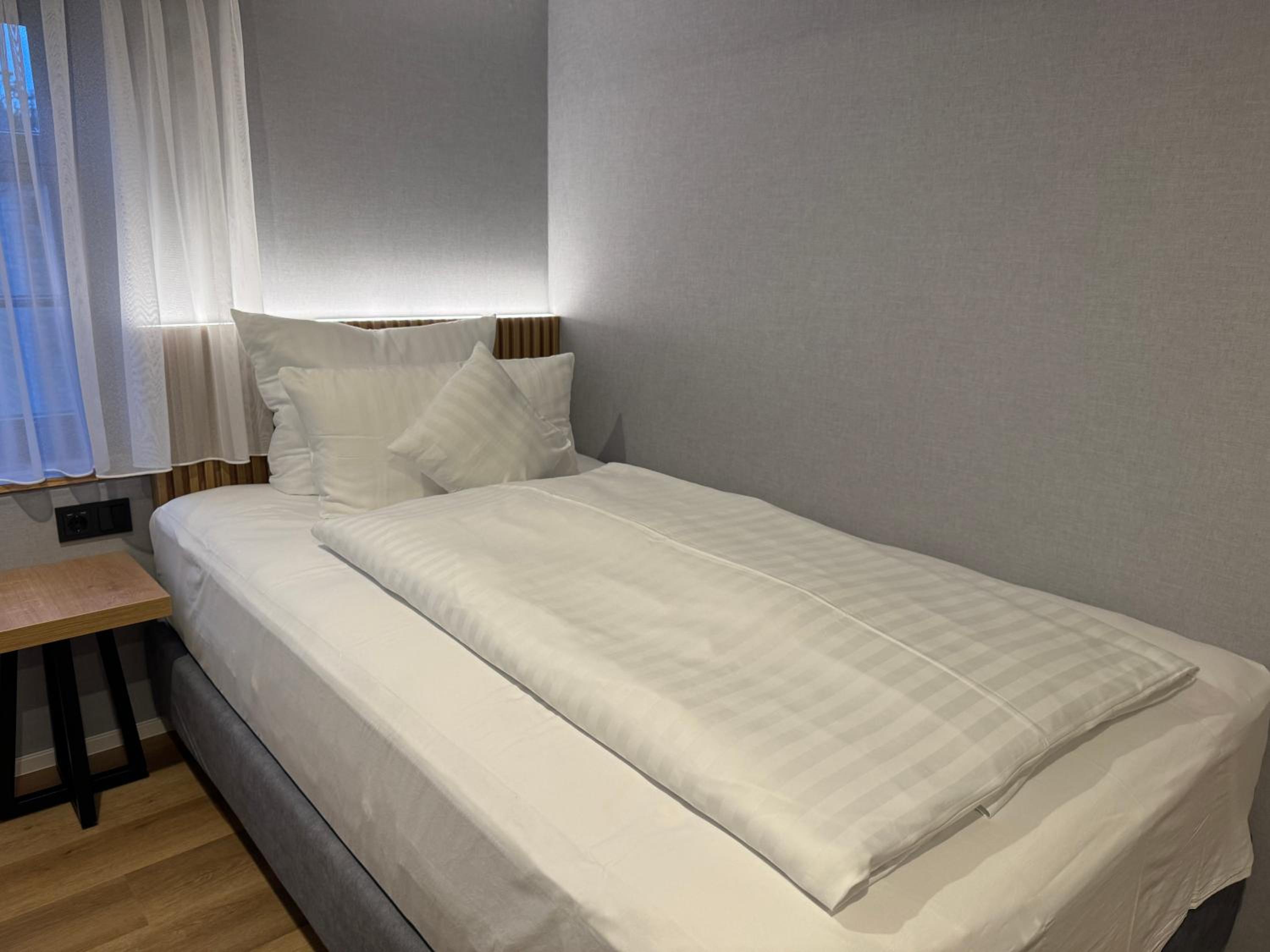 Single Room photo 1